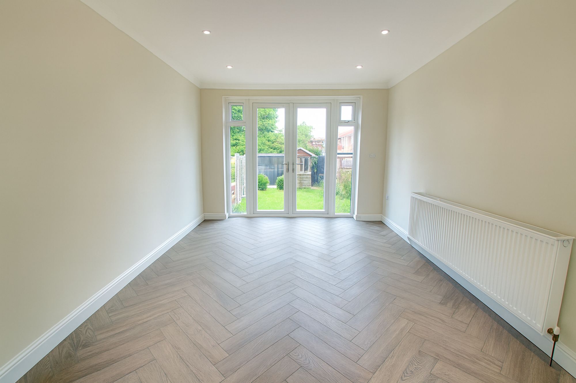 3 bed semi-detached house to rent in Broadway, Irlam, M44  - Property Image 3