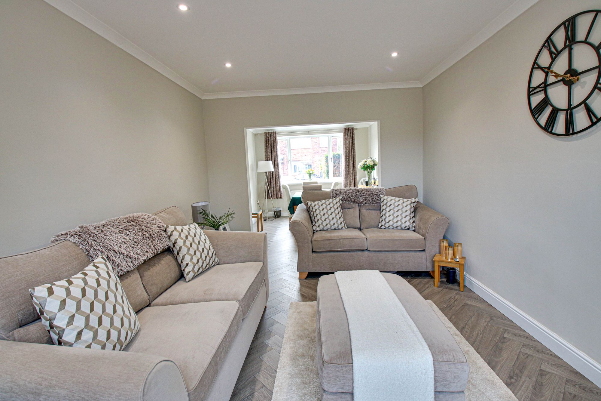 3 bed semi-detached house to rent in Broadway, Irlam, M44 3