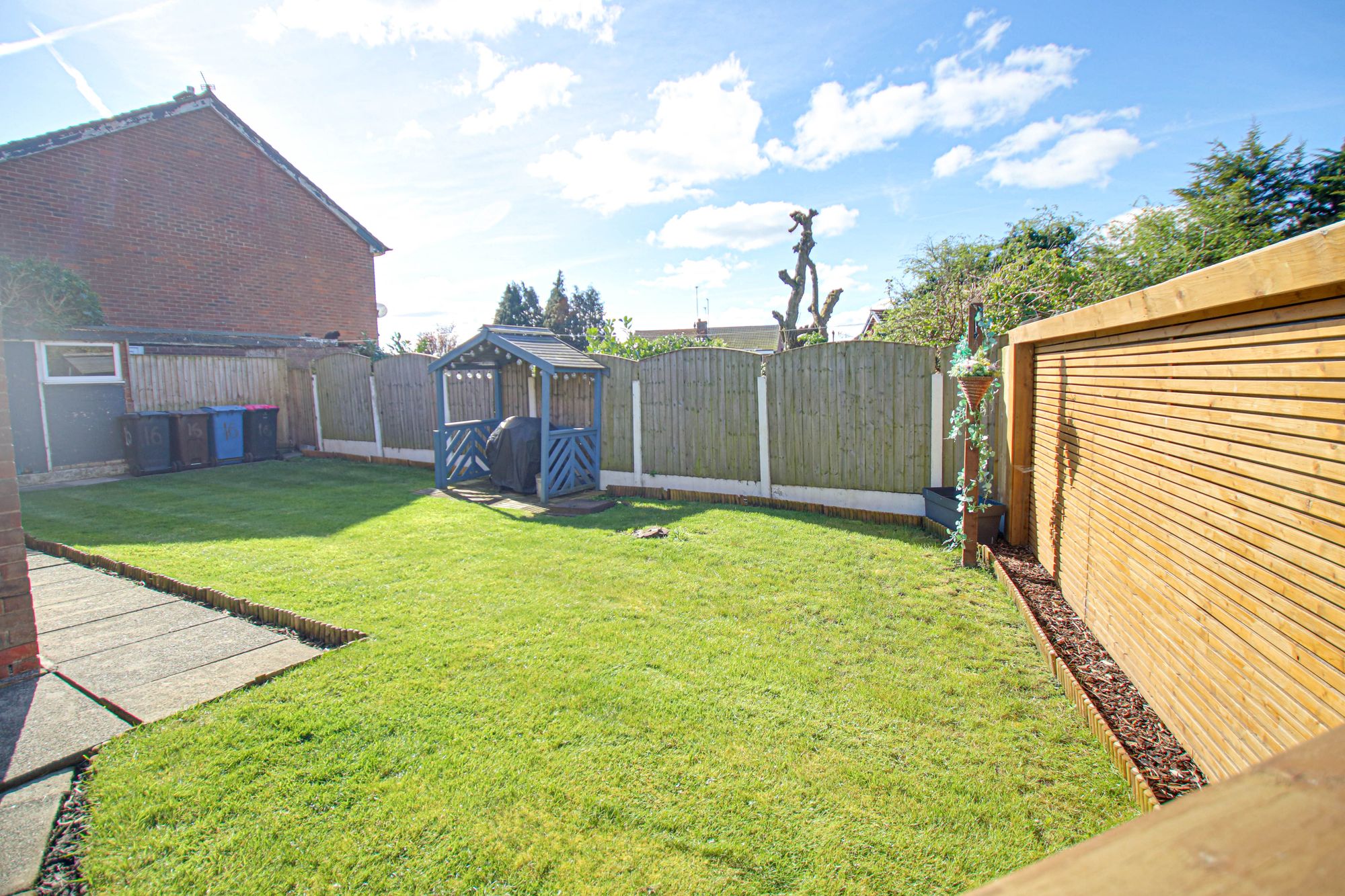 2 bed for sale in Linnet Drive, Irlam, M44 23