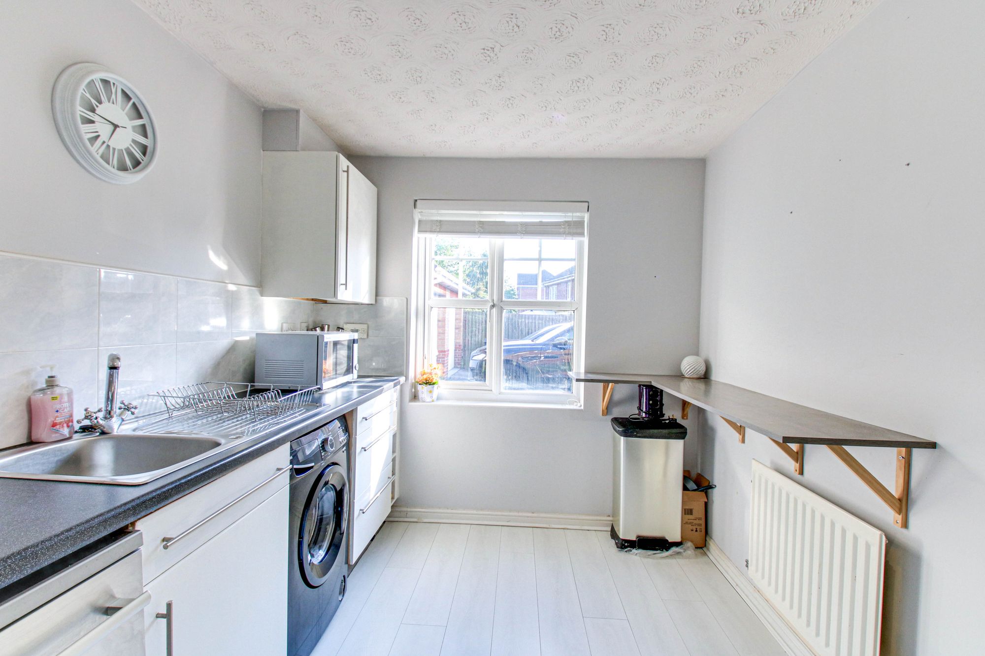 3 bed semi-detached house to rent in Woodseaves Close, Irlam, M44 3