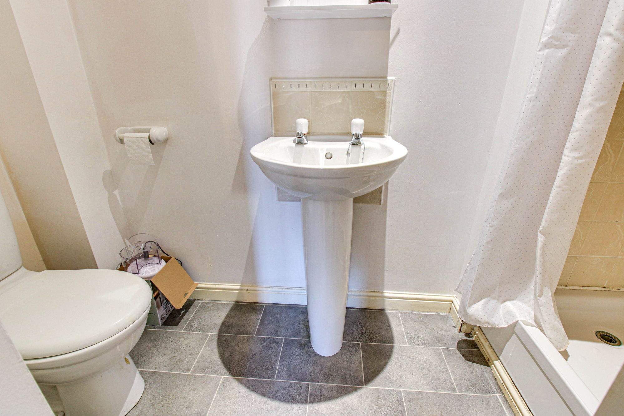 3 bed semi-detached house to rent in Woodseaves Close, Irlam, M44 5