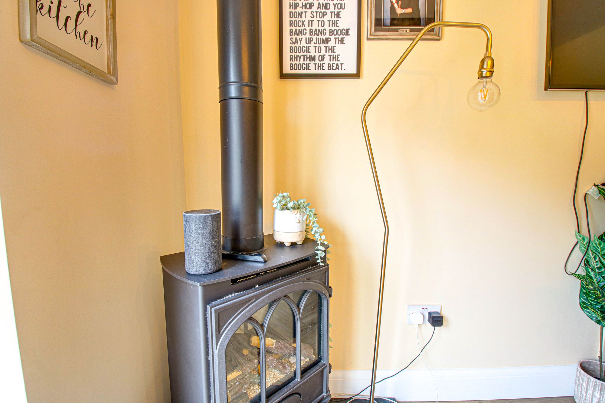 3 bed detached house for sale in Queensway, Irlam, M44  - Property Image 11