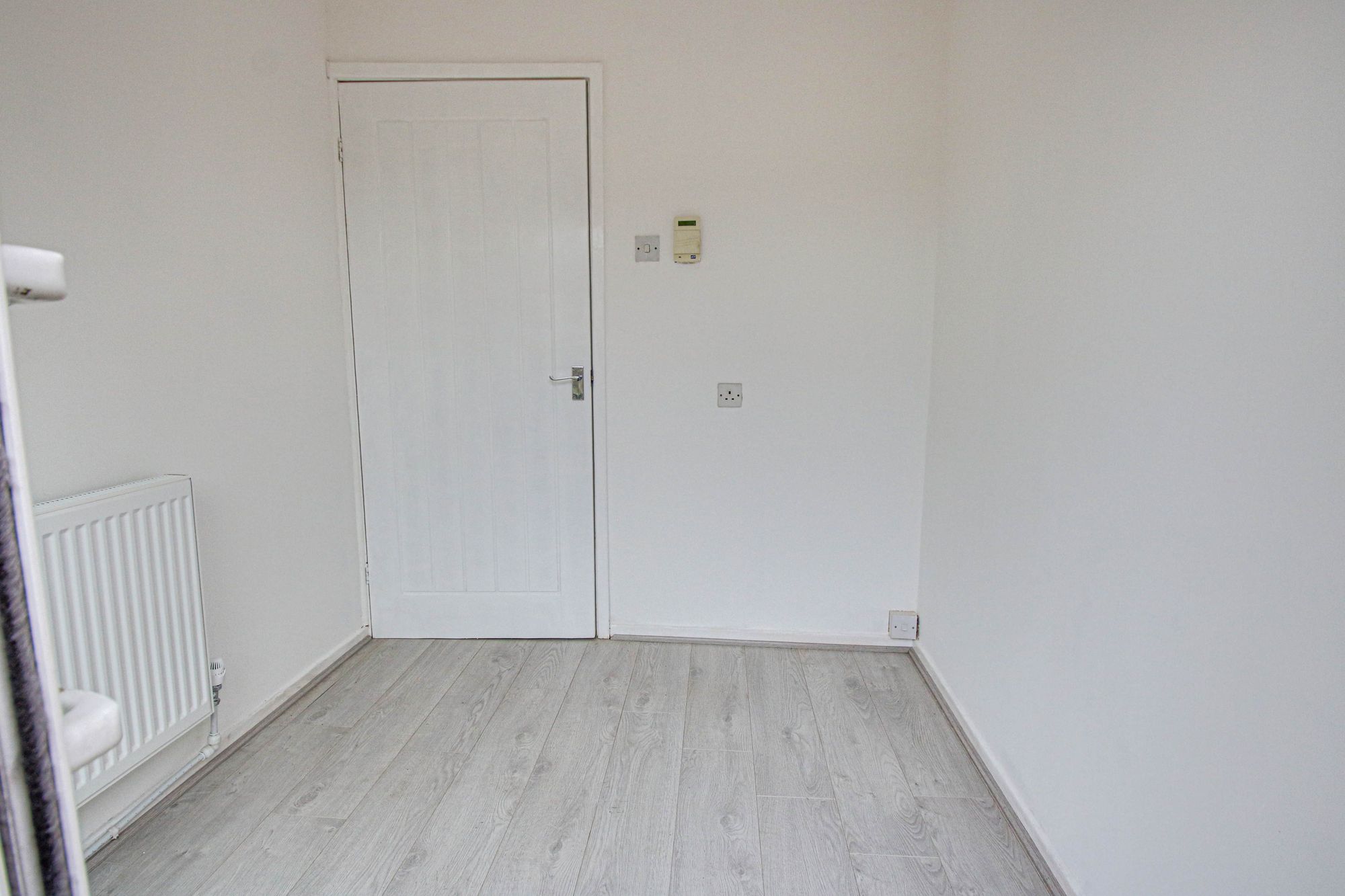 3 bed terraced house to rent in Bolton Road, Swinton, M27 4