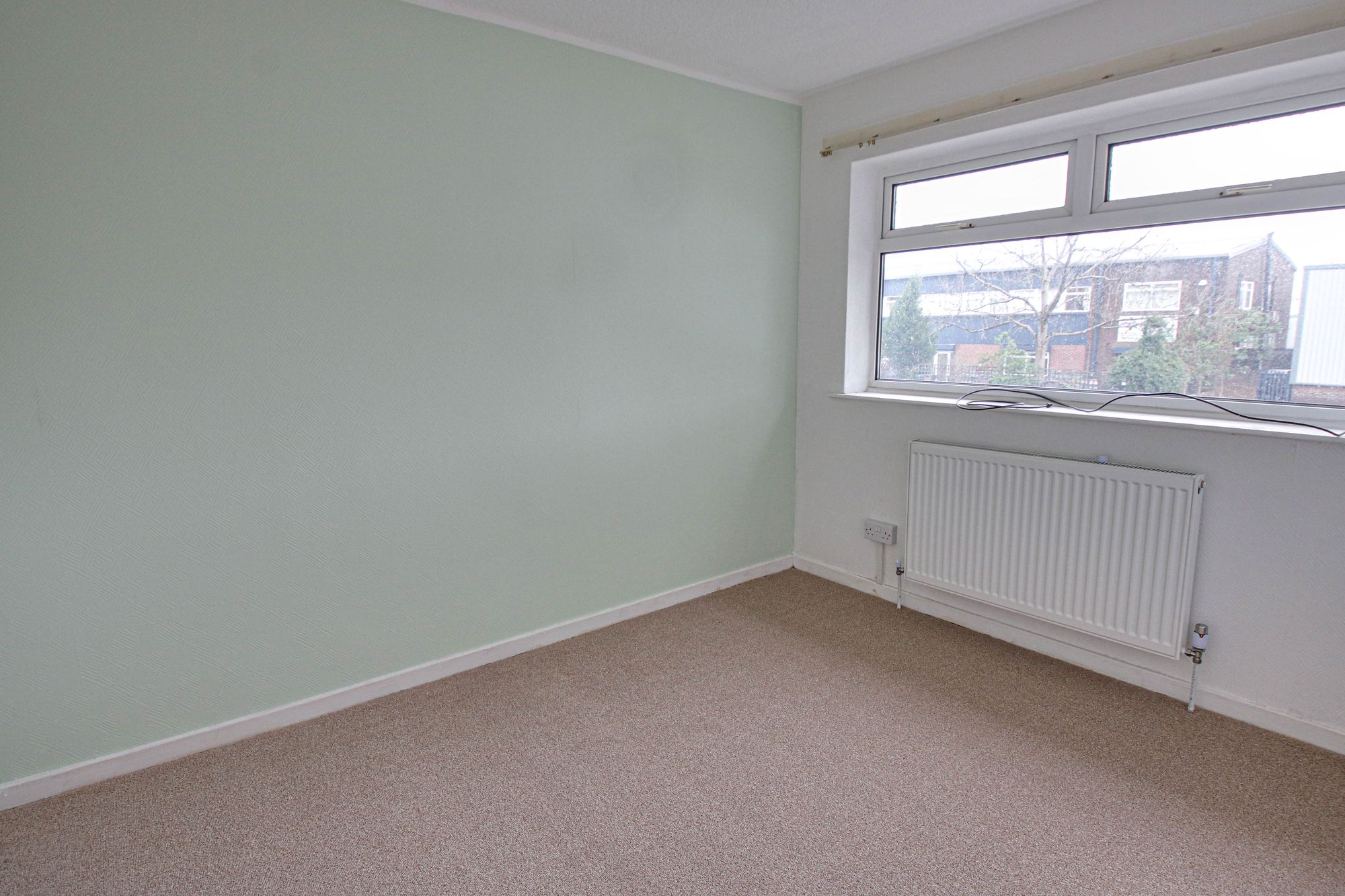 3 bed terraced house to rent in Bolton Road, Swinton, M27 5