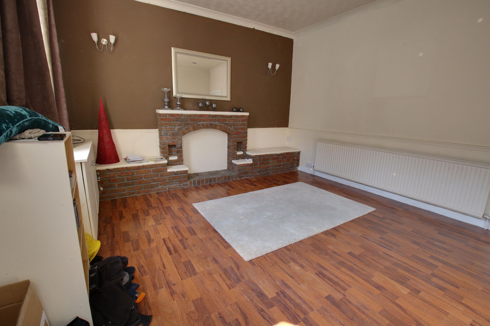 2 bed mid-terraced house to rent in Lytherton Avenue, Cadishead, M44 1