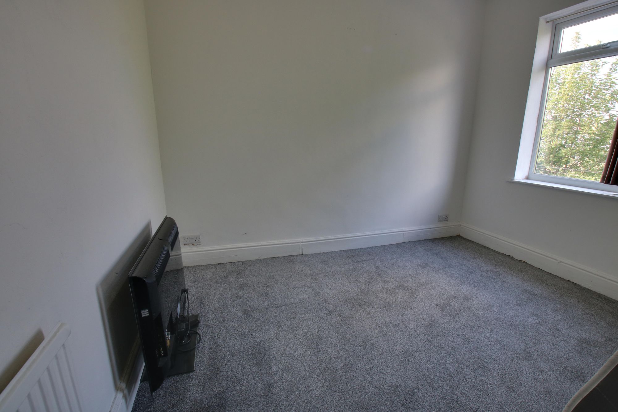 2 bed mid-terraced house to rent in Lytherton Avenue, Cadishead, M44  - Property Image 7