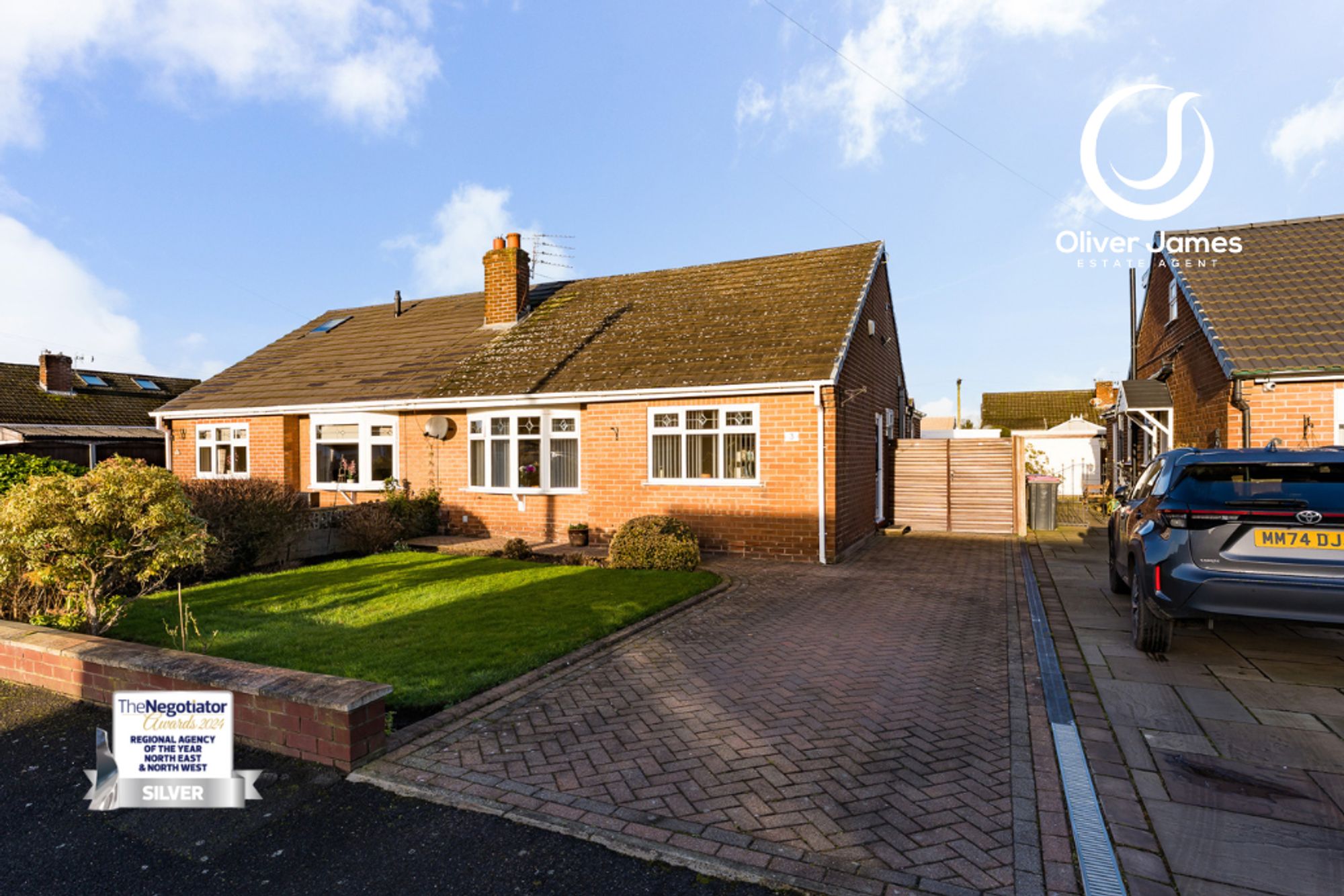 3 bed semi-detached bungalow for sale in Meadowside Avenue, Irlam, M44  - Property Image 1