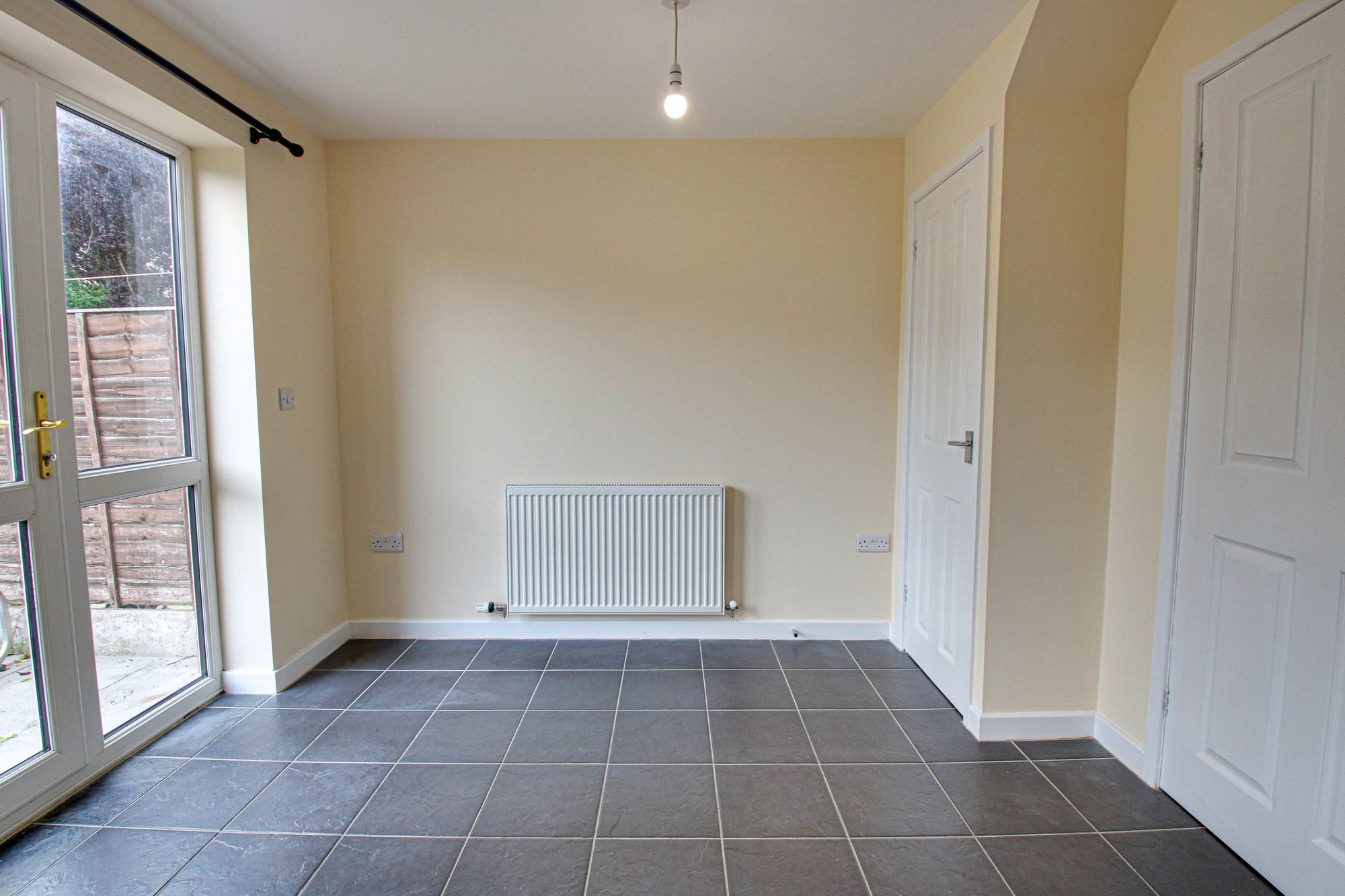 3 bed end of terrace house to rent in Magenta Avenue, Irlam, M44  - Property Image 5