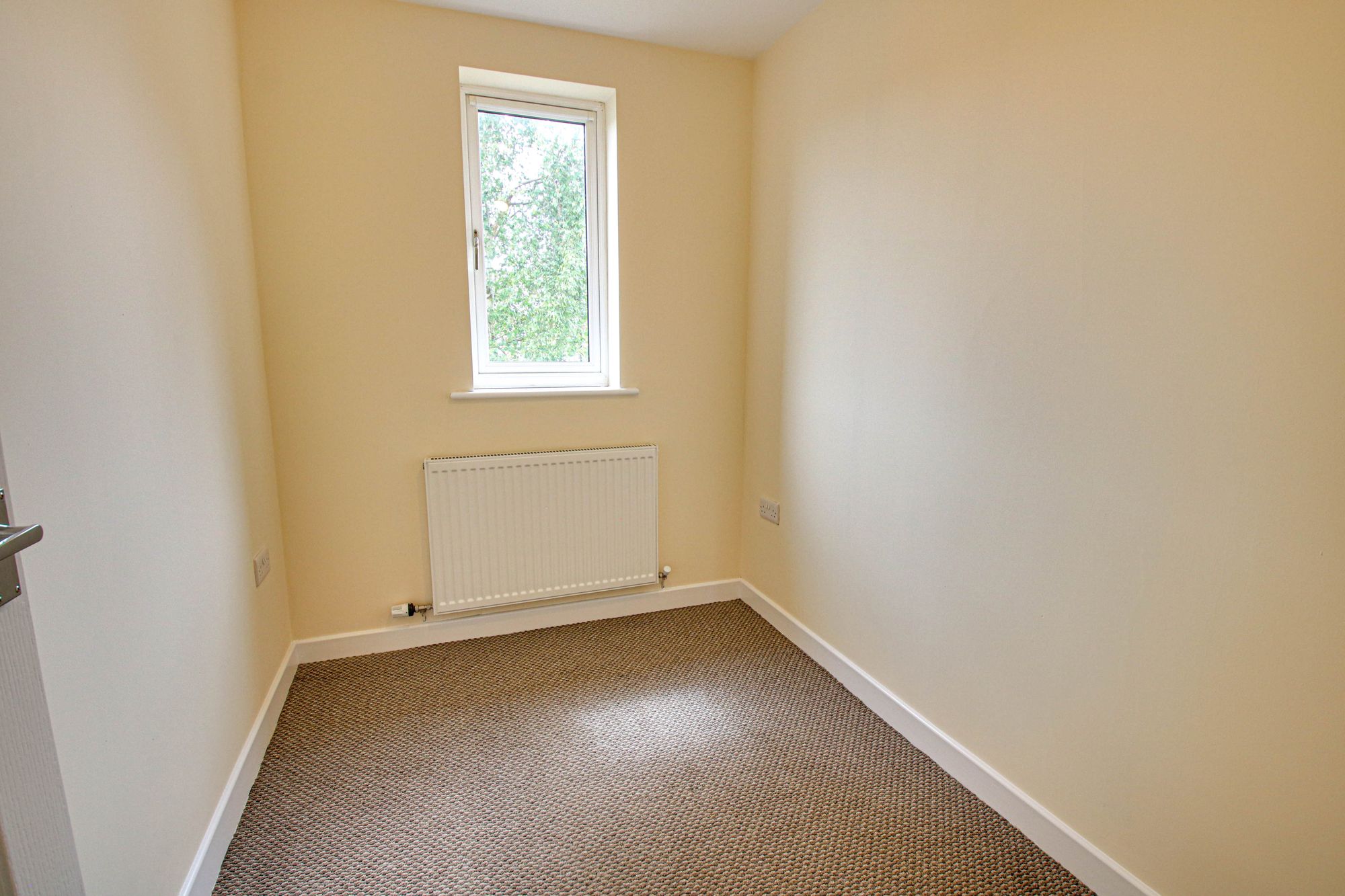 3 bed end of terrace house to rent in Magenta Avenue, Irlam, M44 9