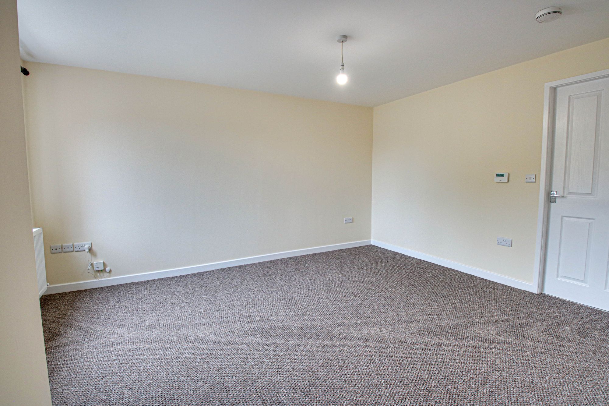 3 bed end of terrace house to rent in Magenta Avenue, Irlam, M44 1