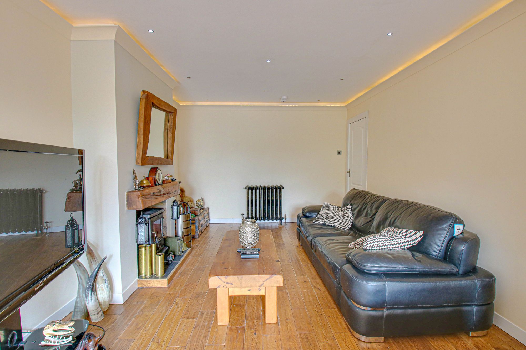 2 bed semi-detached bungalow for sale in School Lane, Irlam, M44  - Property Image 2