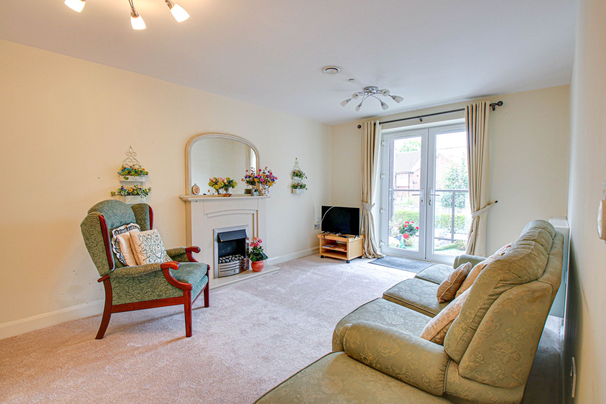 1 bed apartment for sale in Moorside Road, Urmston, M41 1