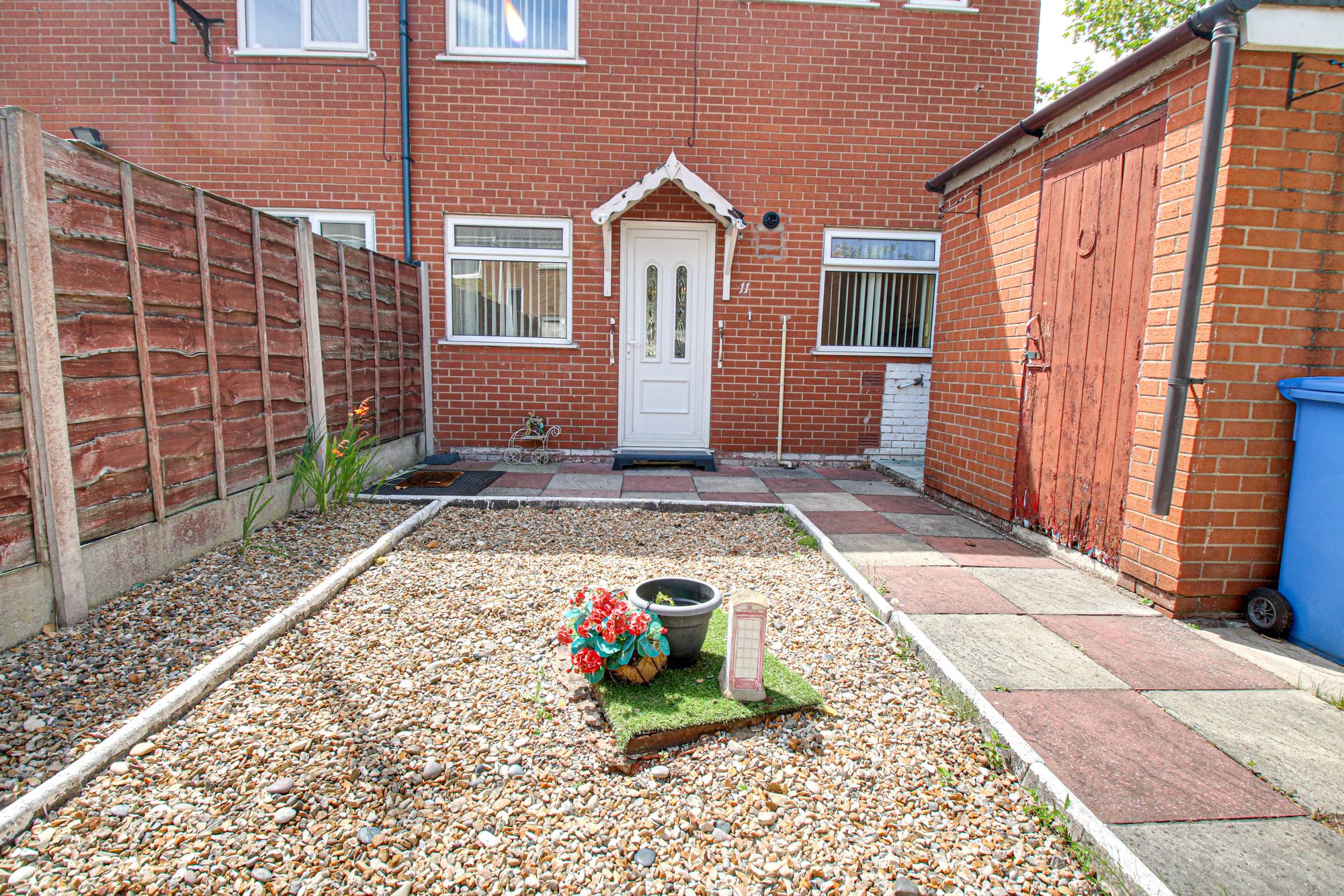 3 bed end of terrace house for sale in Cromwell Court, Irlam, M44  - Property Image 18