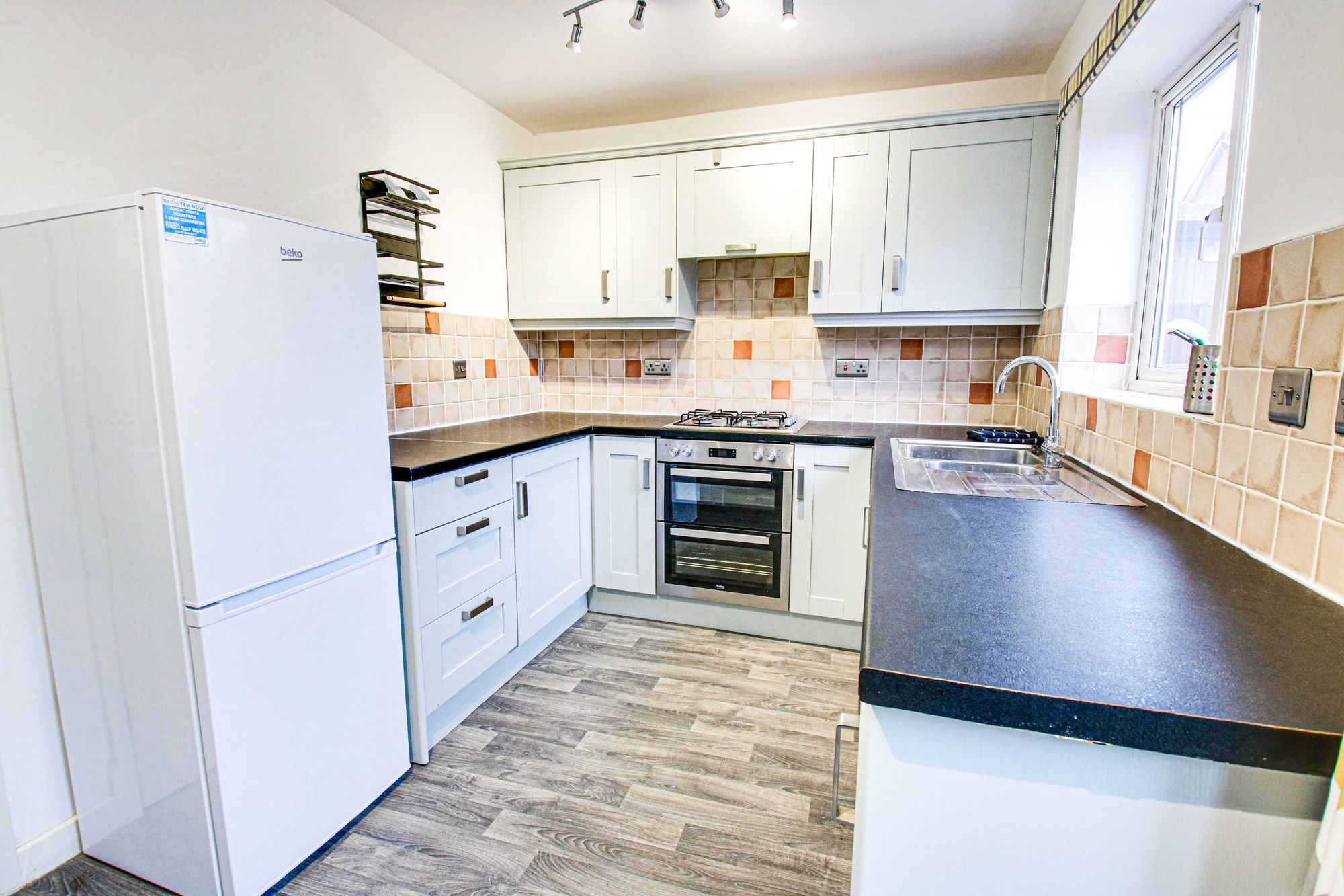 3 bed semi-detached house to rent in Henty Close, Eccles, M30  - Property Image 3