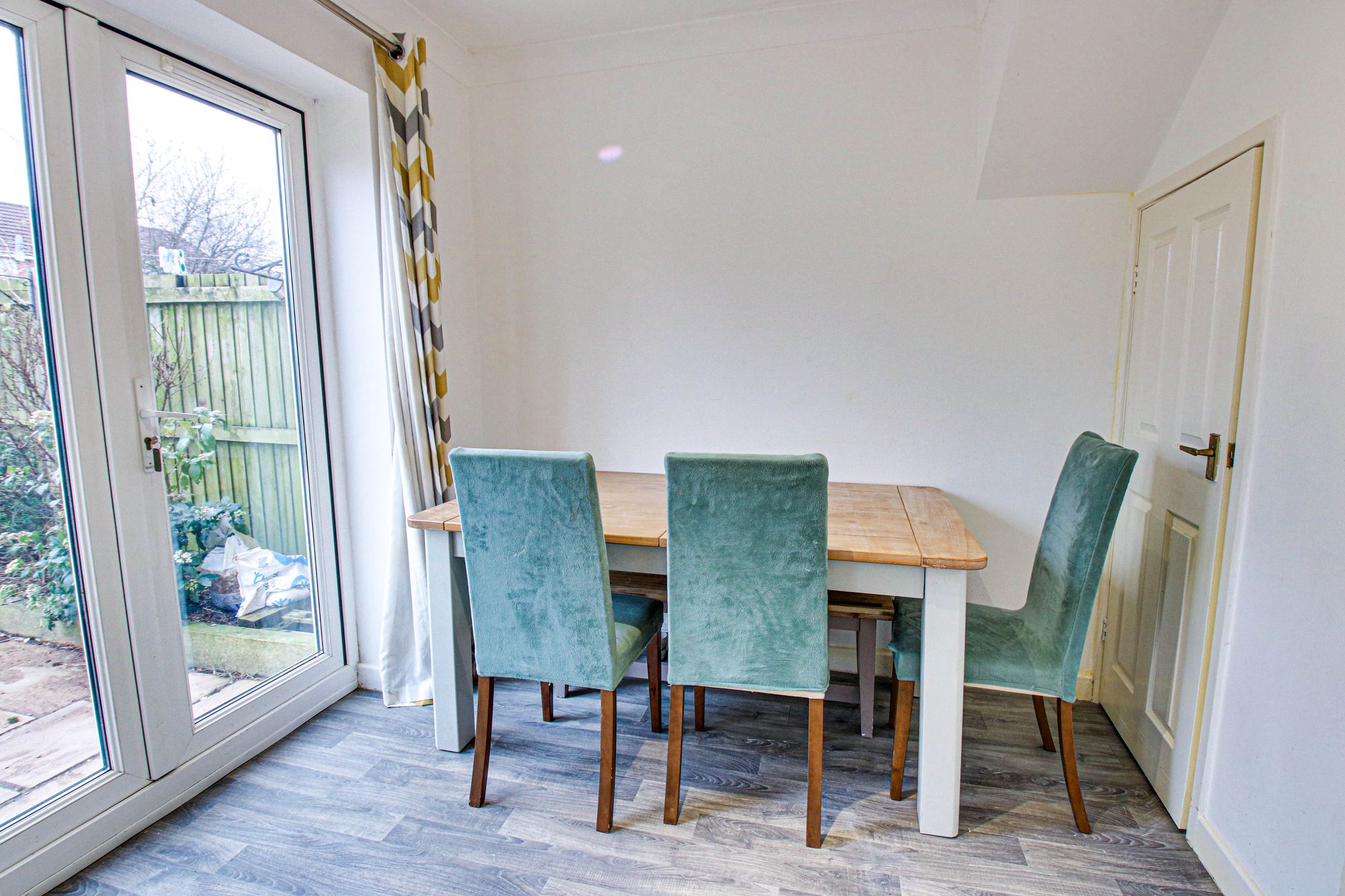 3 bed semi-detached house to rent in Henty Close, Eccles, M30  - Property Image 4