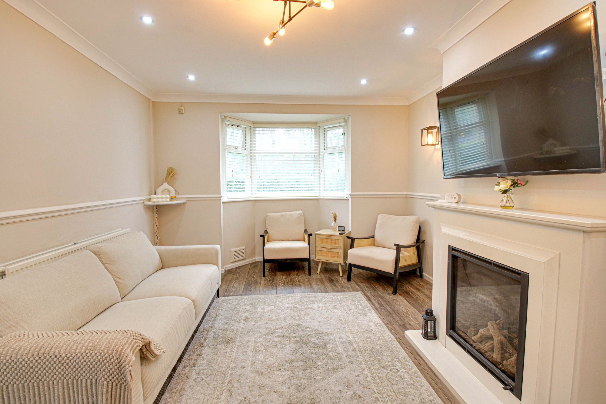 3 bed semi-detached house to rent in Liverpool Road, Irlam, M44 2