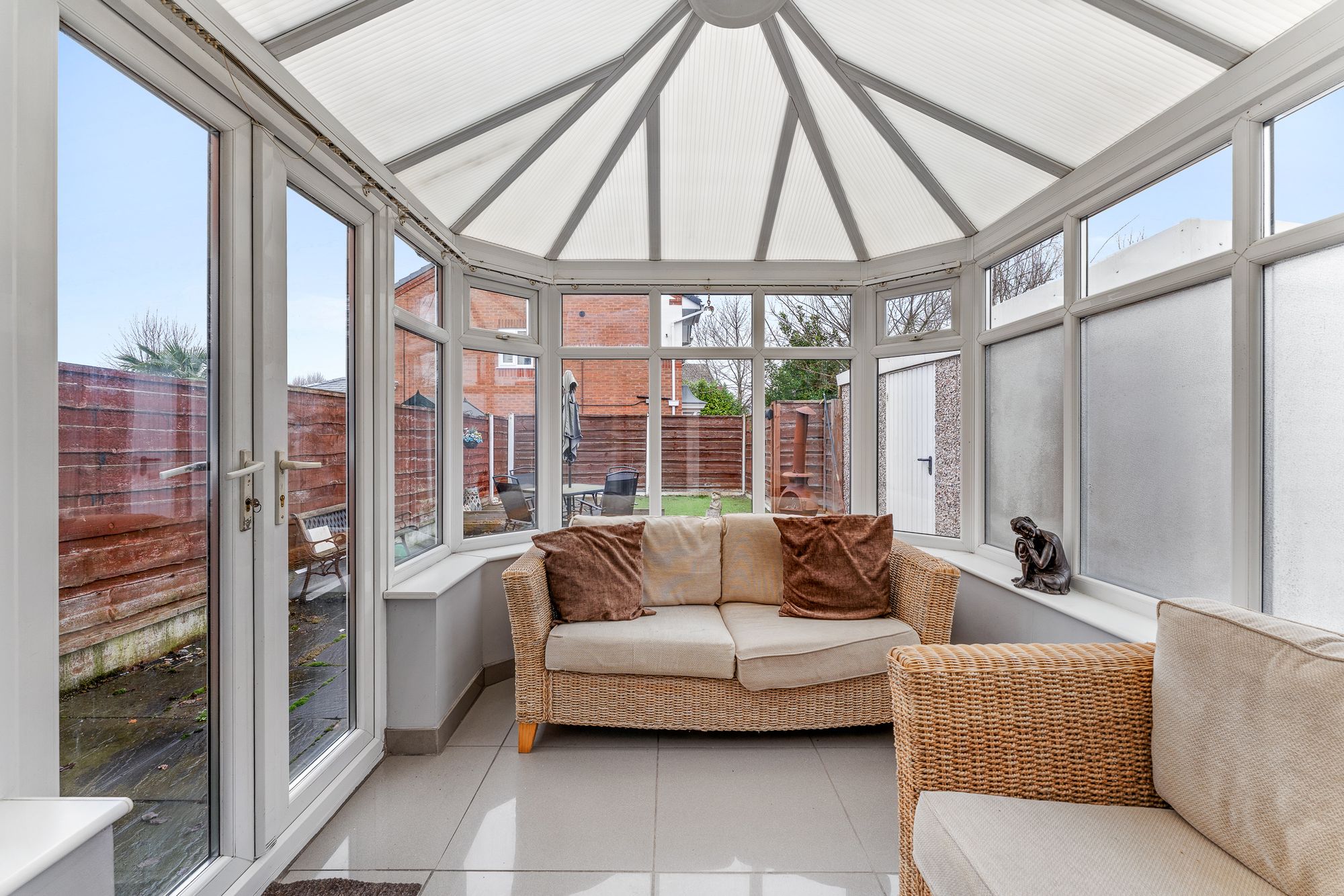 3 bed end of terrace house for sale in Oleo Terrace, Irlam, M44  - Property Image 4