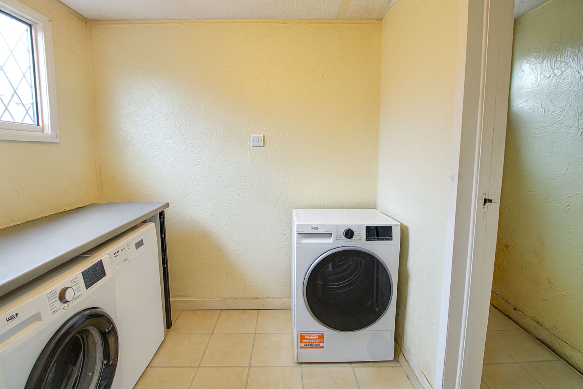 3 bed end of terrace house for sale in Langton Green, Woolston, WA1 6