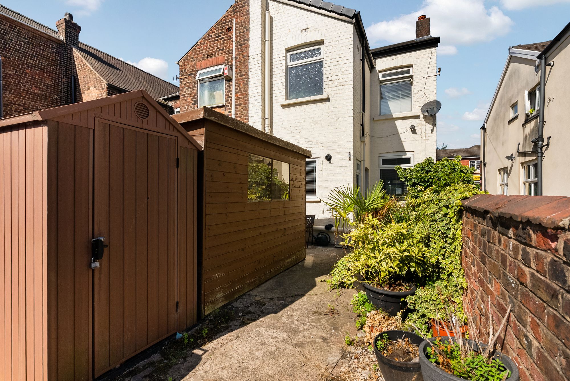 2 bed end of terrace house for sale in Liverpool Road, Cadishead, M44 26