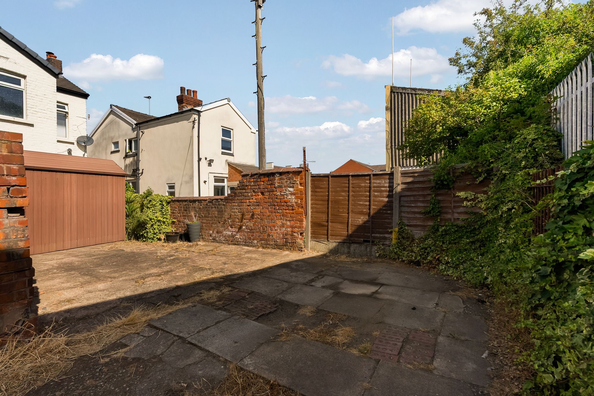 2 bed end of terrace house for sale in Liverpool Road, Cadishead, M44 23