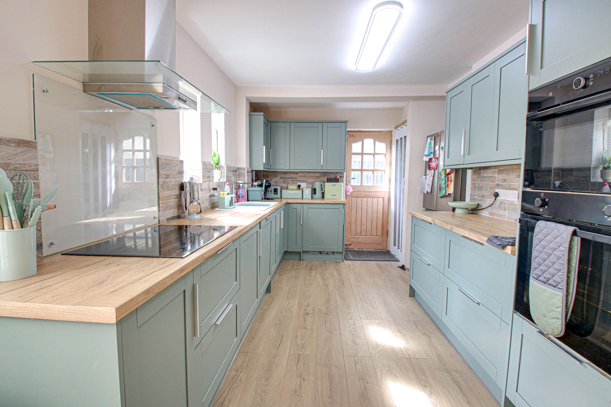 3 bed semi-detached house for sale in Fouracres Road, Manchester, M23  - Property Image 4