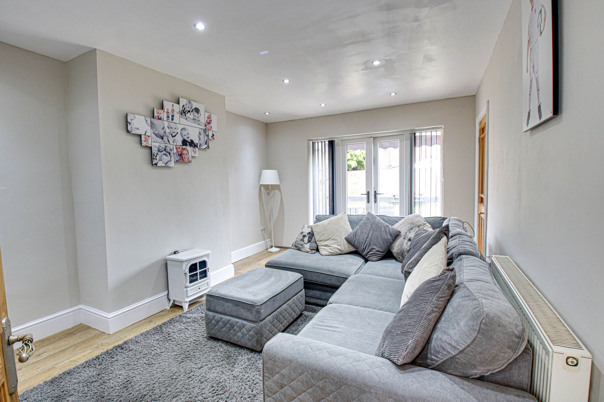 3 bed terraced house for sale in Hamilton Avenue, Cadishead, M44  - Property Image 2