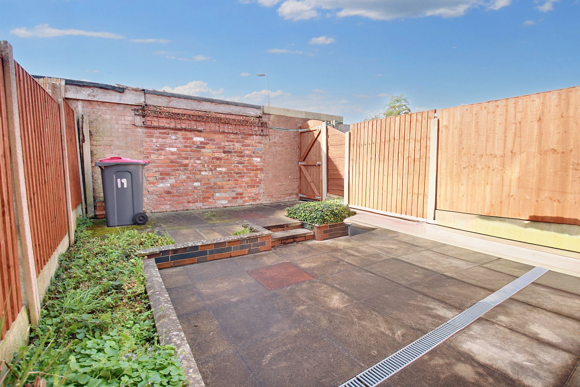 3 bed mid-terraced house for sale in Halstead Drive, Irlam, M44  - Property Image 11