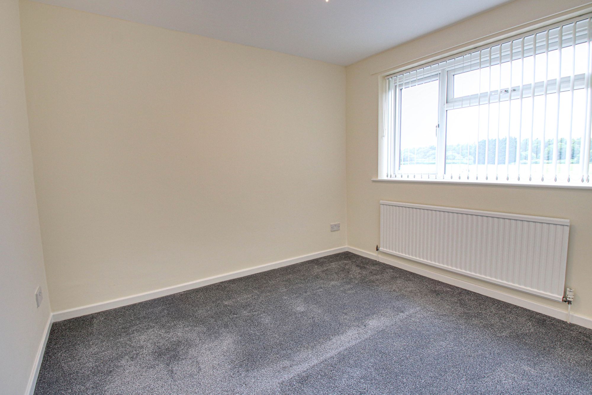 3 bed semi-detached house to rent in Brackley Avenue, Cadishead, M44 6