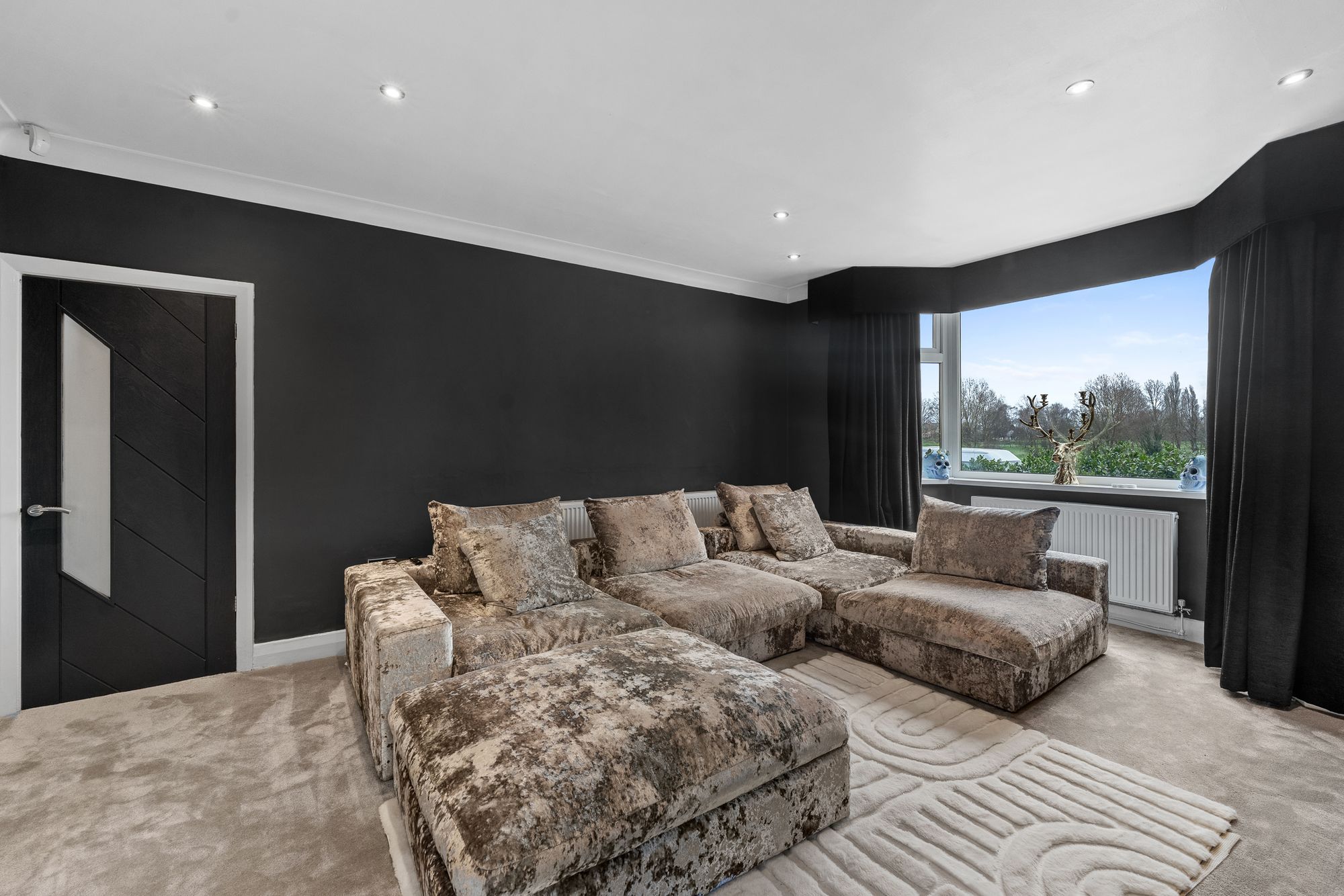 4 bed detached house for sale in Park Lane, Whitefield, M45  - Property Image 3