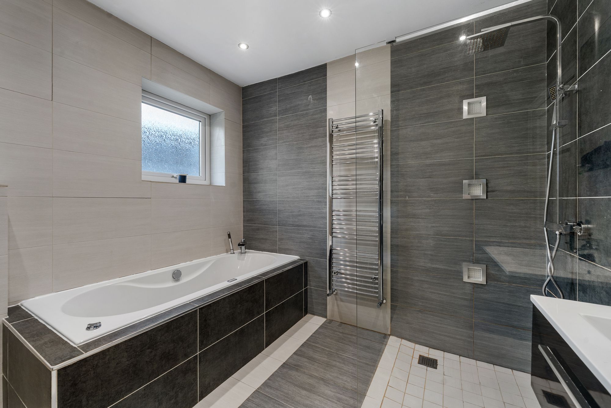 4 bed detached house for sale in Park Lane, Whitefield, M45 39