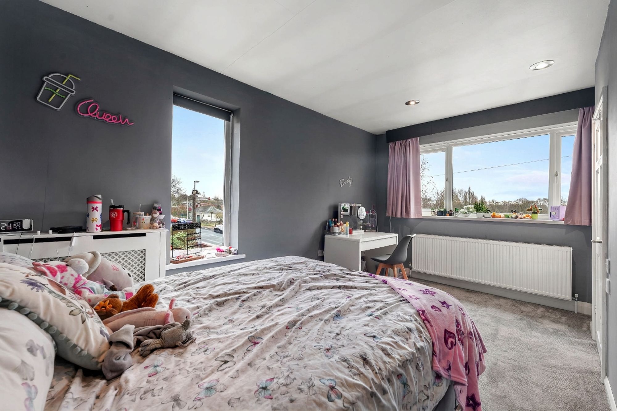 4 bed detached house for sale in Park Lane, Whitefield, M45 33