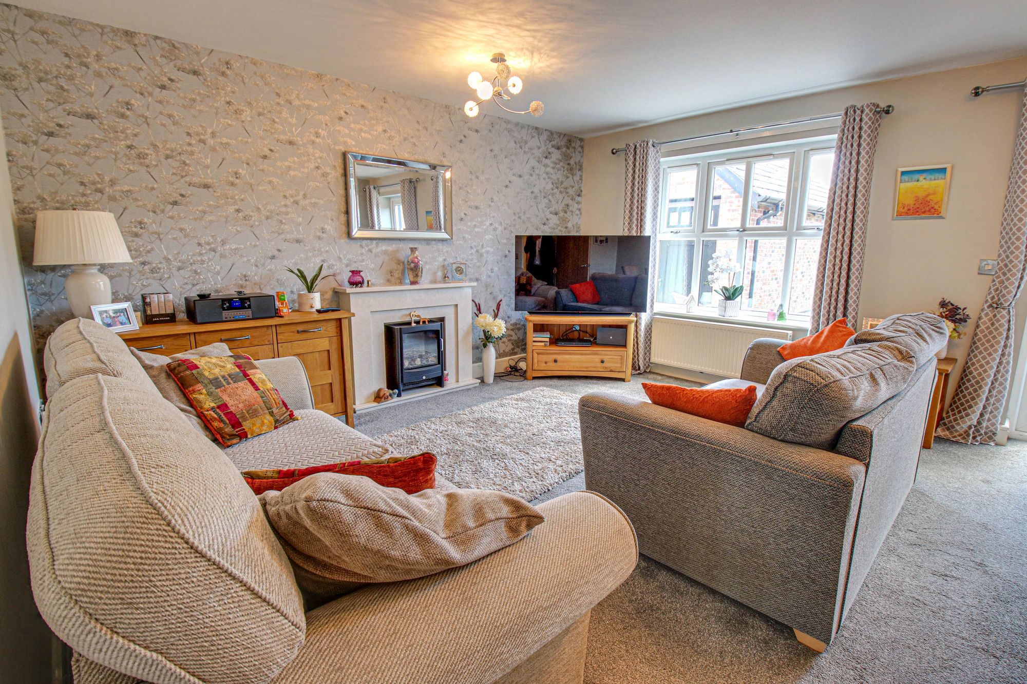 5 bed semi-detached house for sale in Manchester Road, Rixton, WA3  - Property Image 2