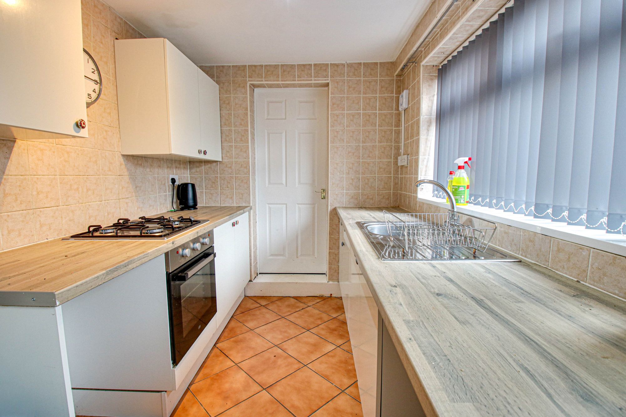 2 bed mid-terraced house to rent in Dixon Street, Irlam, M44 5