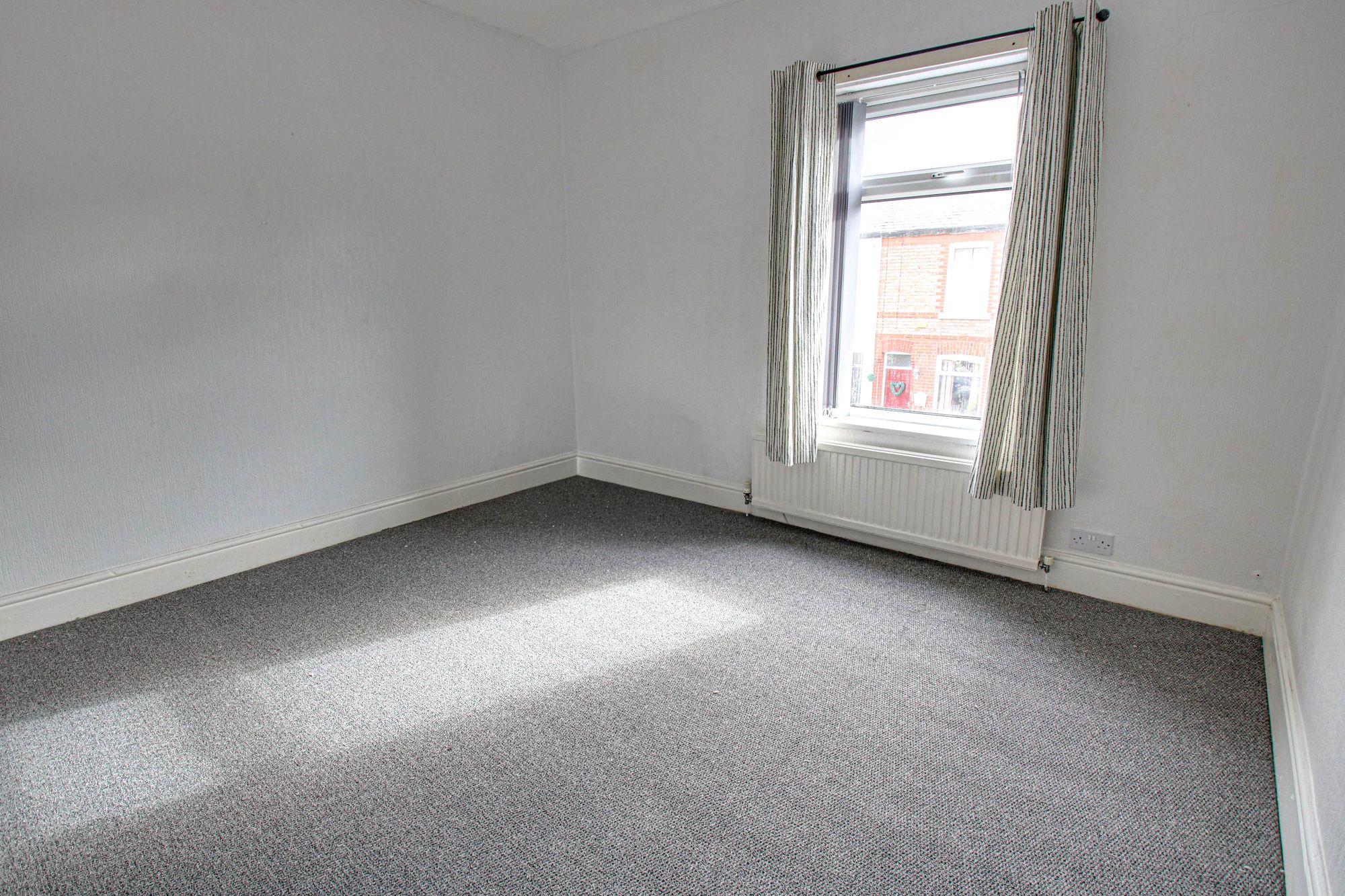 2 bed mid-terraced house to rent in Dixon Street, Irlam, M44 7