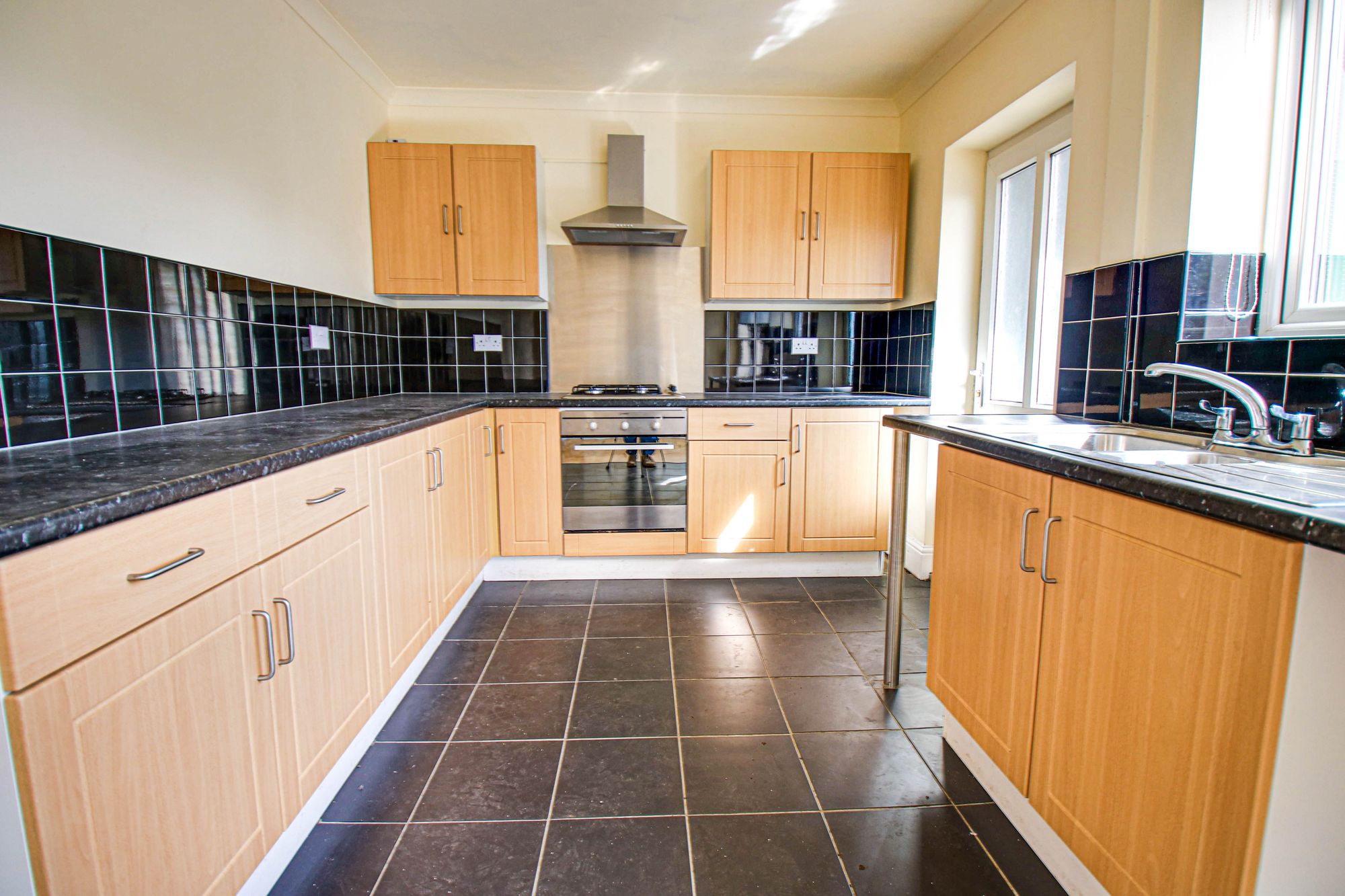 3 bed terraced house to rent in Flint Grove, Cadishead, M44  - Property Image 6