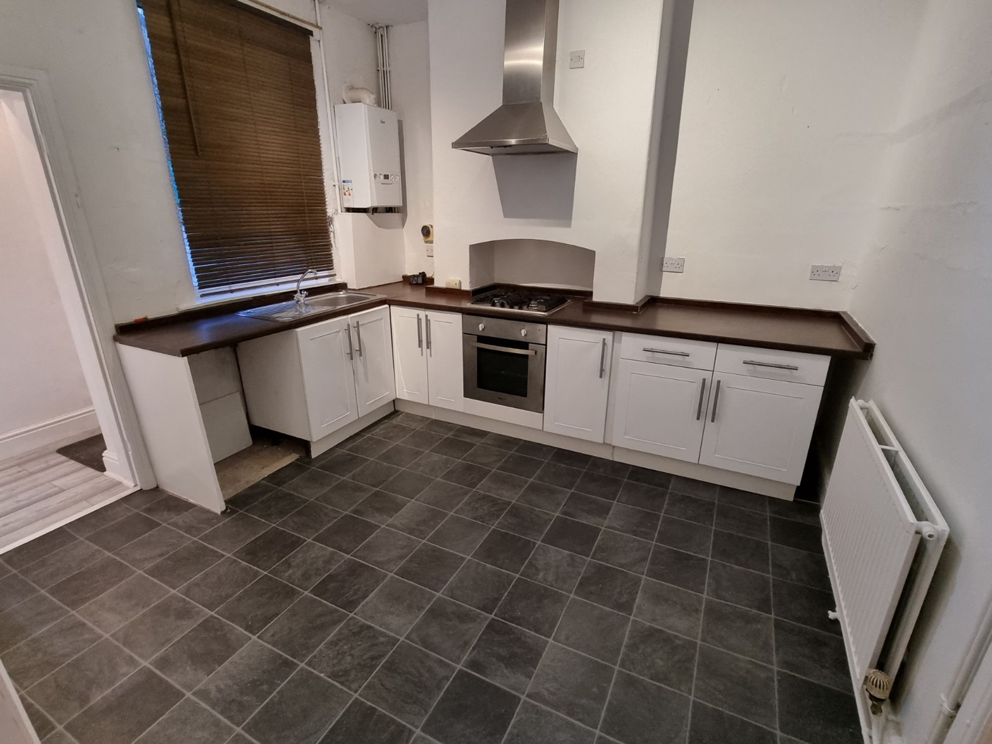 2 bed terraced house to rent in Dean Road, Cadishead, M44  - Property Image 3