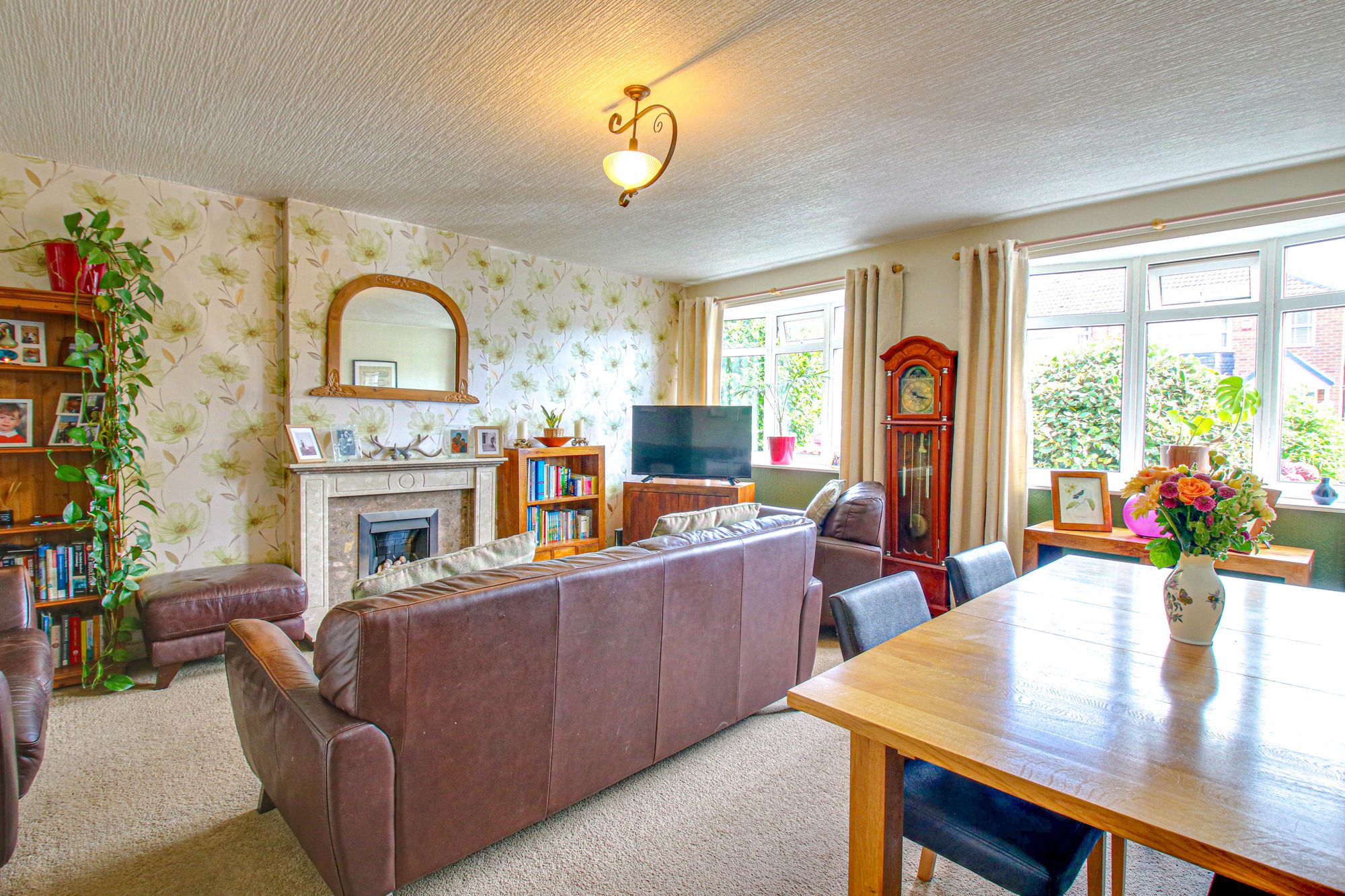 3 bed semi-detached house for sale in Highbury Avenue, Irlam, M44  - Property Image 4