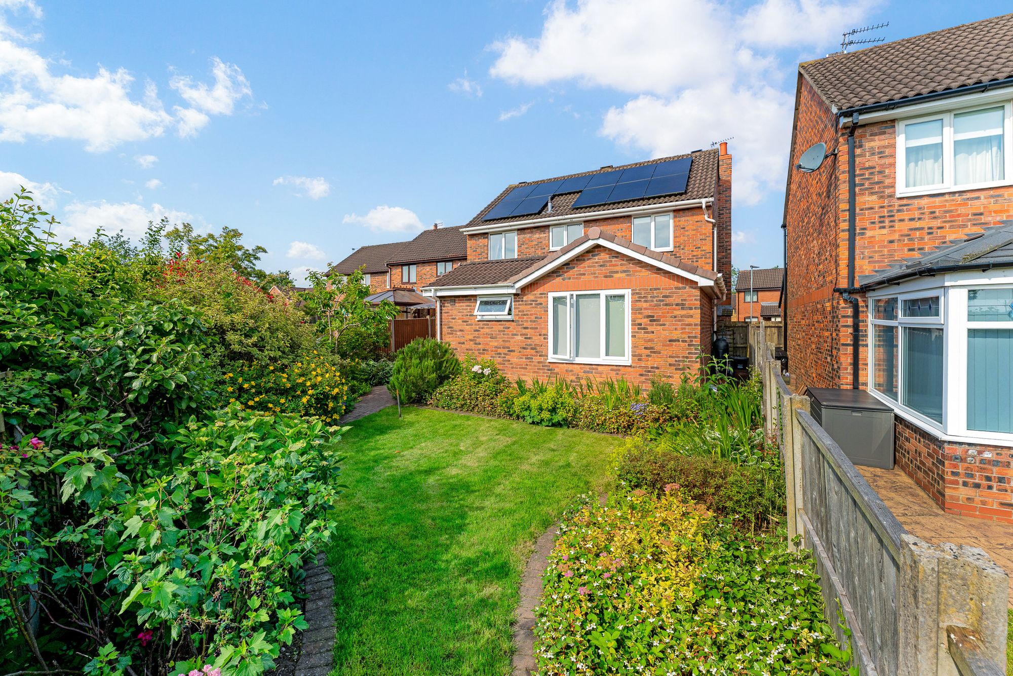 5 bed detached house for sale in Rockingham Close, Birchwood, WA3 37