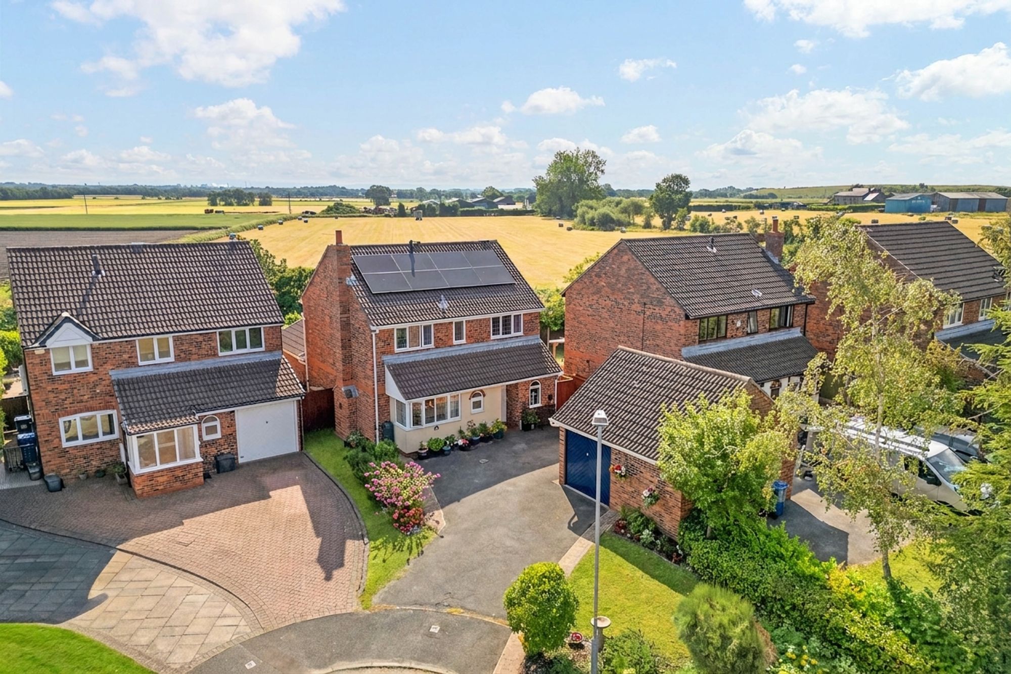 5 bed detached house for sale in Rockingham Close, Birchwood, WA3 - Property Image 1