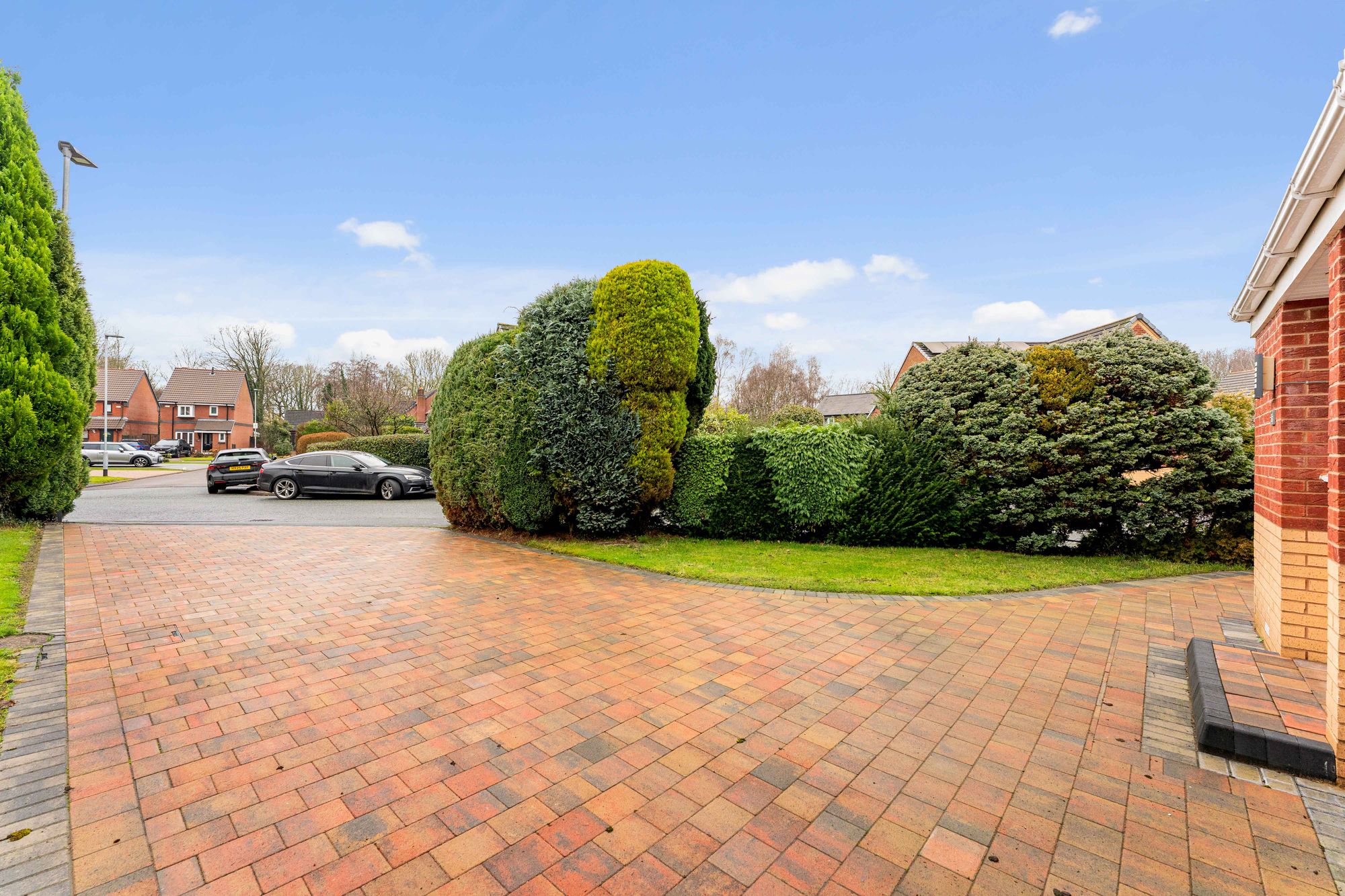 4 bed detached house for sale in Claydon Gardens, Rixton, WA3  - Property Image 47