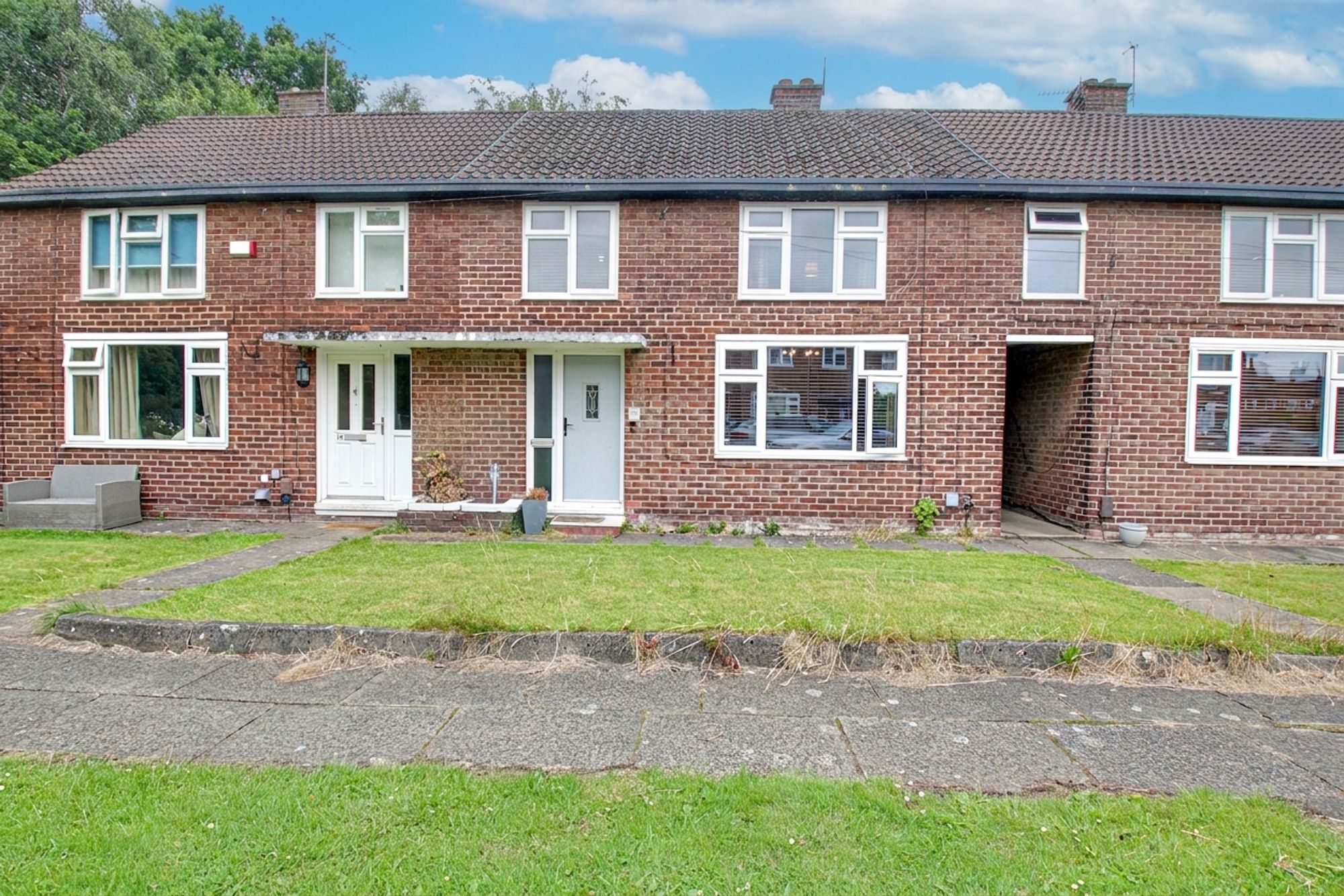 3 bed terraced house to rent in Oxford Grove, Cadishead, M44