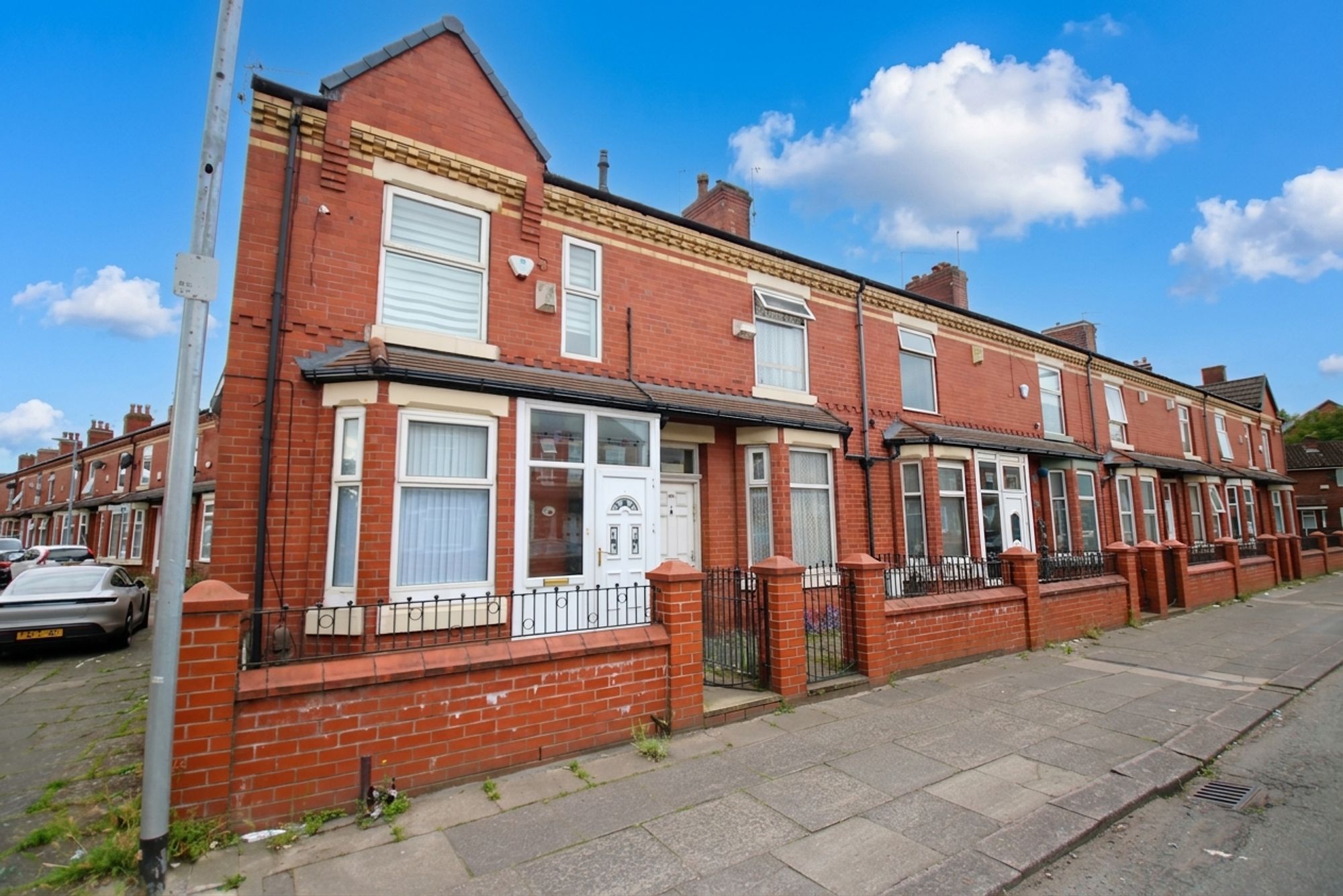 3 bed end of terrace house to rent in Gerald Road, Salford, M6  - Property Image 1