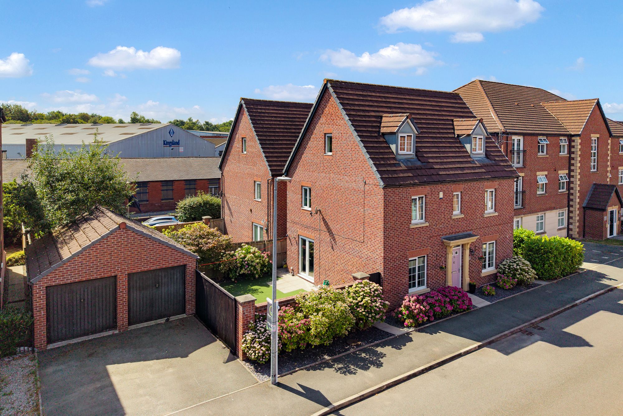 5 bed detached house for sale in Mona Way, Irlam, M44 46