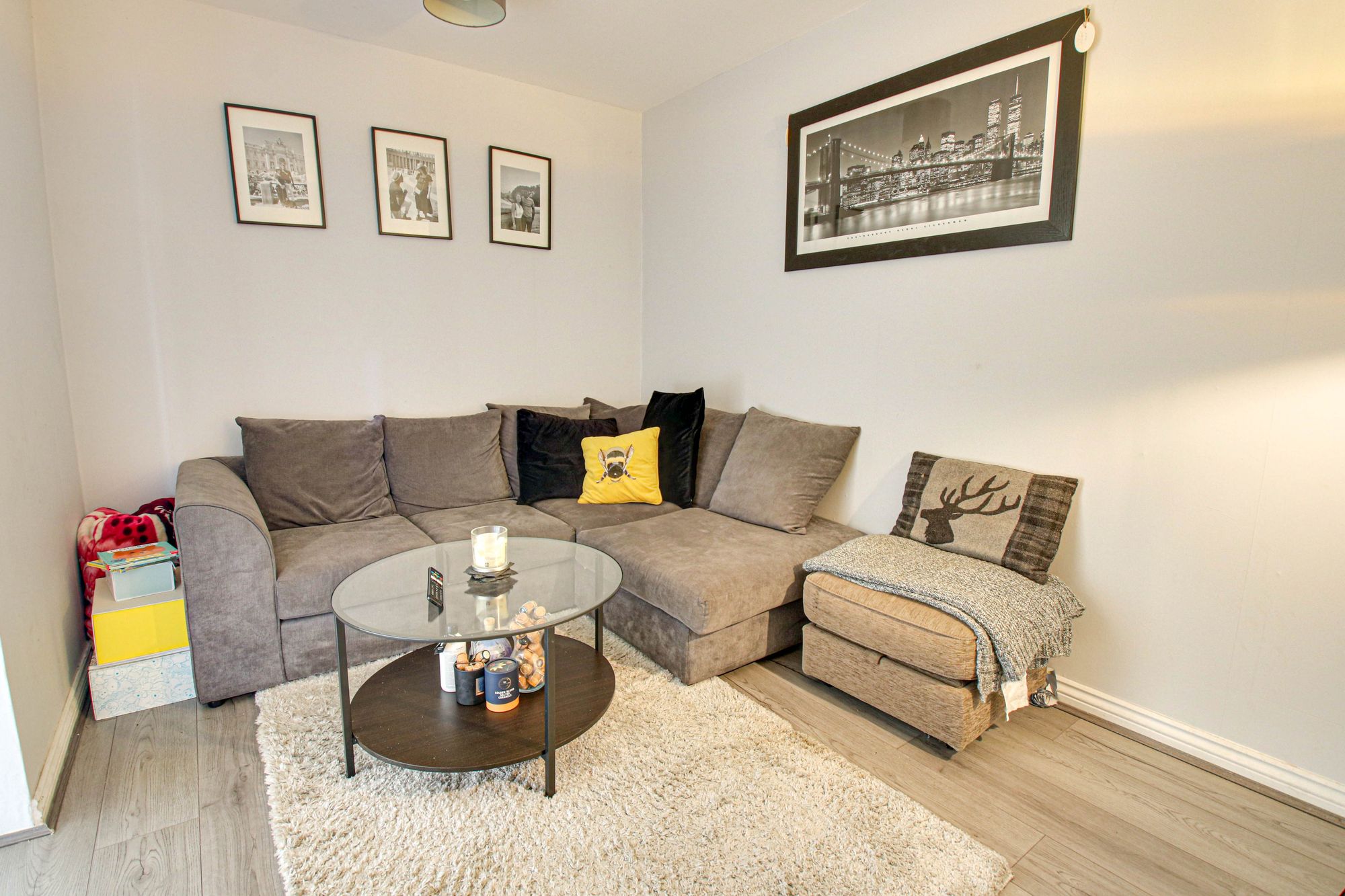 4 bed mid-terraced house for sale in Roseway Avenue, Cadishead, M44  - Property Image 3