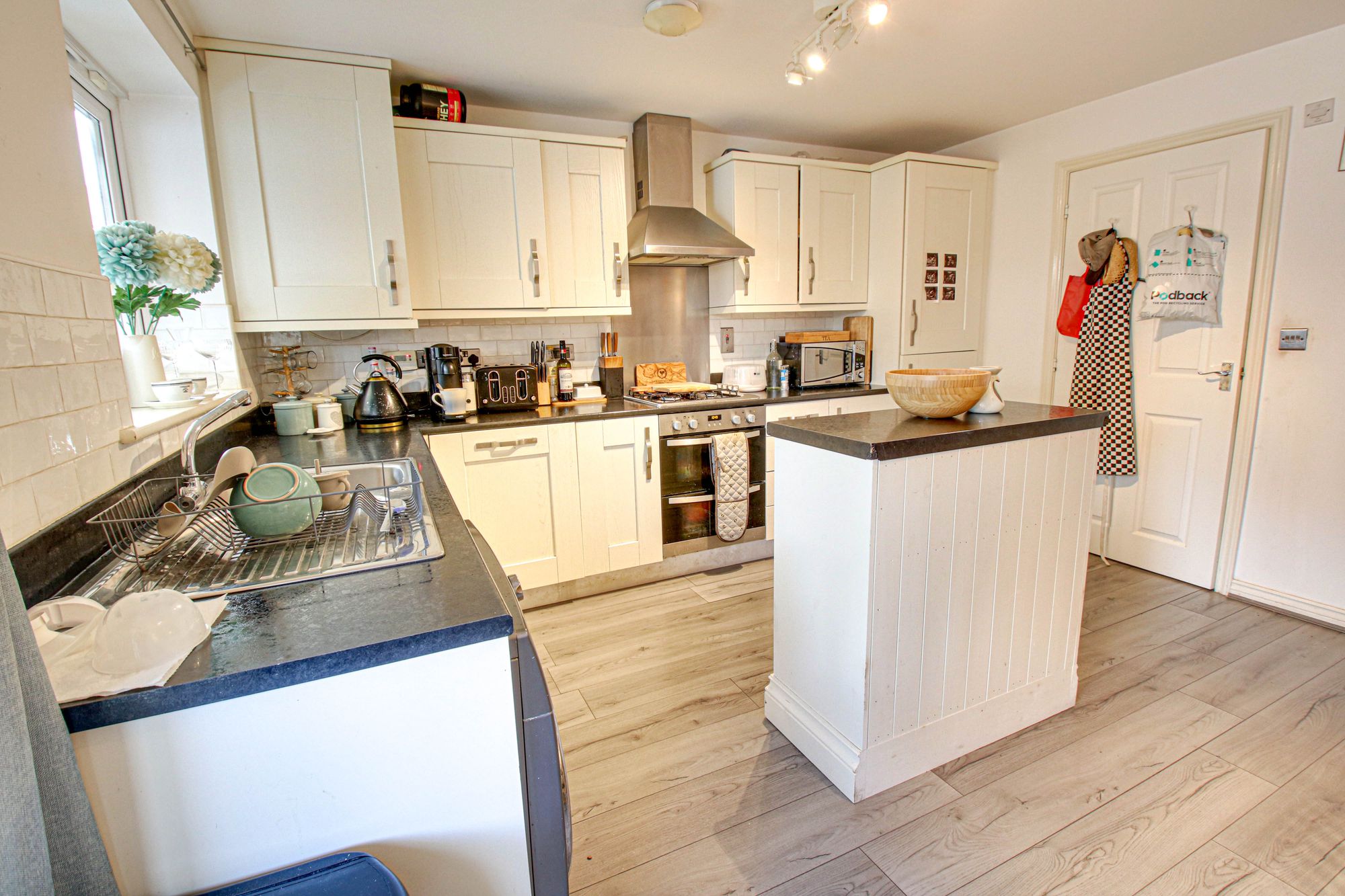 4 bed mid-terraced house for sale in Roseway Avenue, Cadishead, M44  - Property Image 7