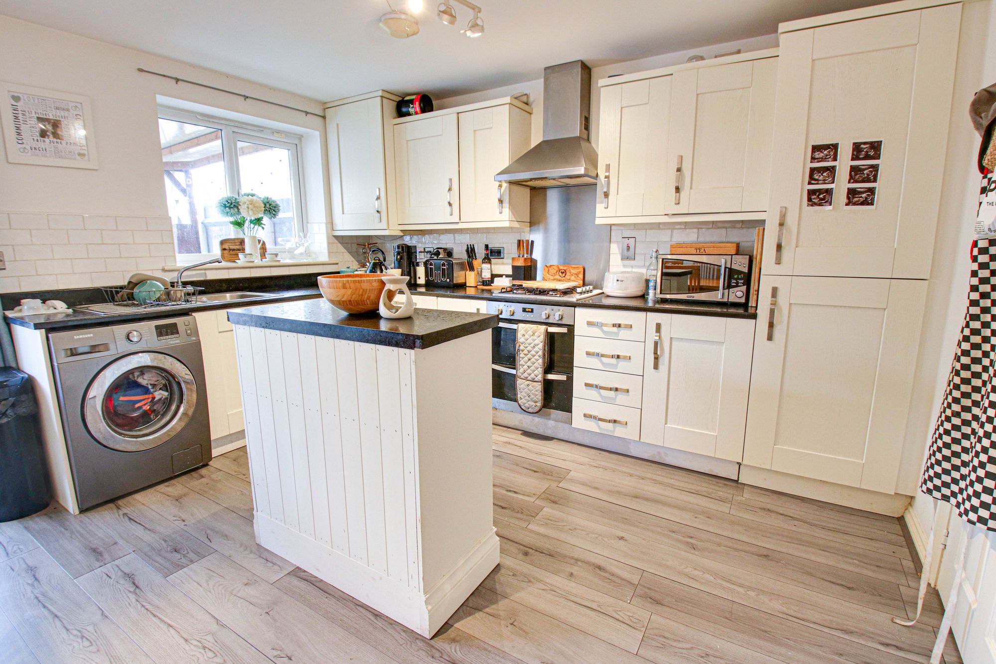 4 bed mid-terraced house for sale in Roseway Avenue, Cadishead, M44  - Property Image 8