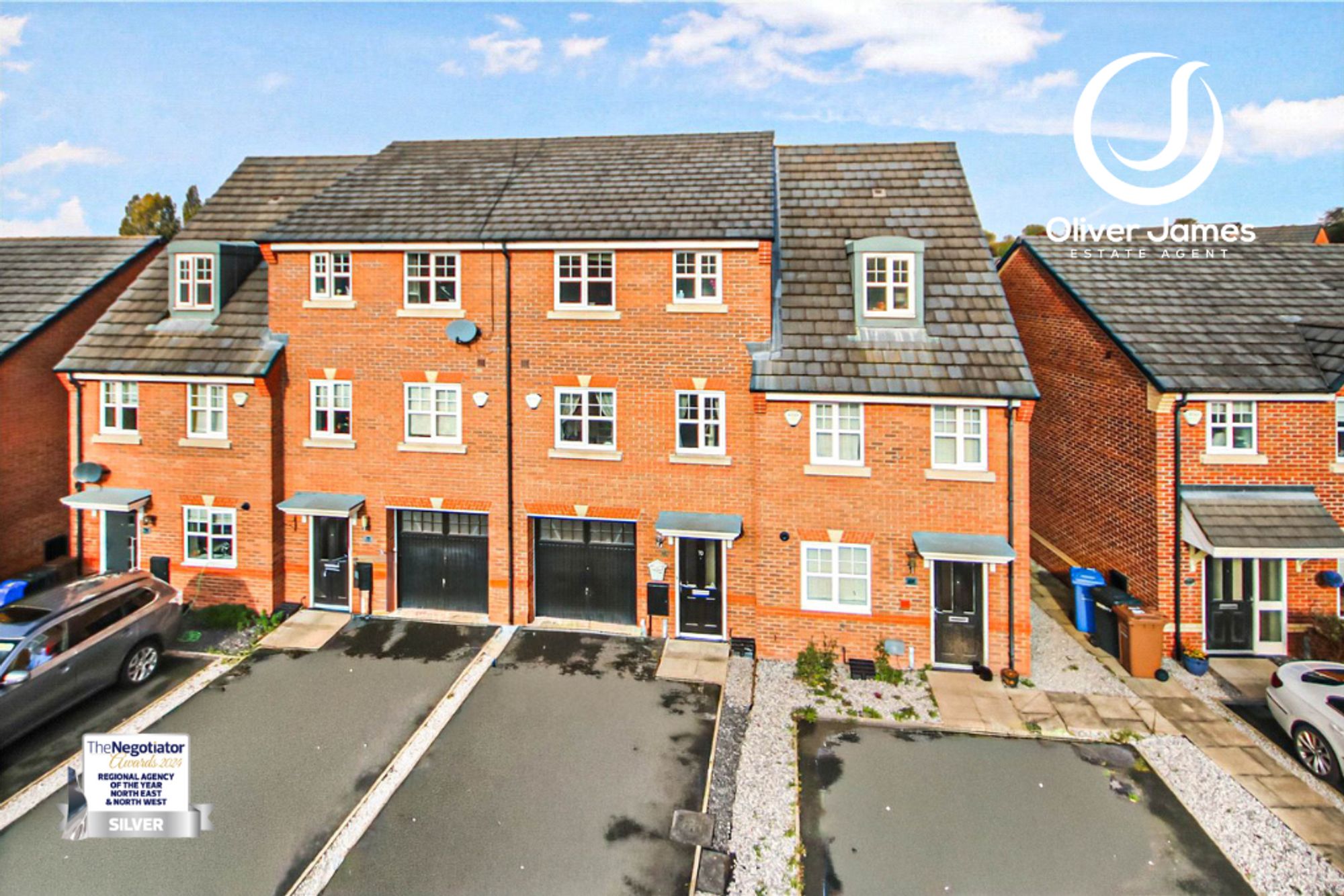 4 bed mid-terraced house for sale in Roseway Avenue, Cadishead, M44  - Property Image 1