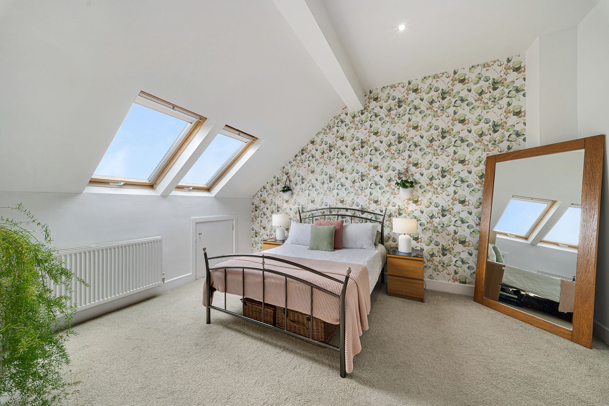 4 bed mid-terraced house for sale in Manchester Road, Rixton, WA3 20
