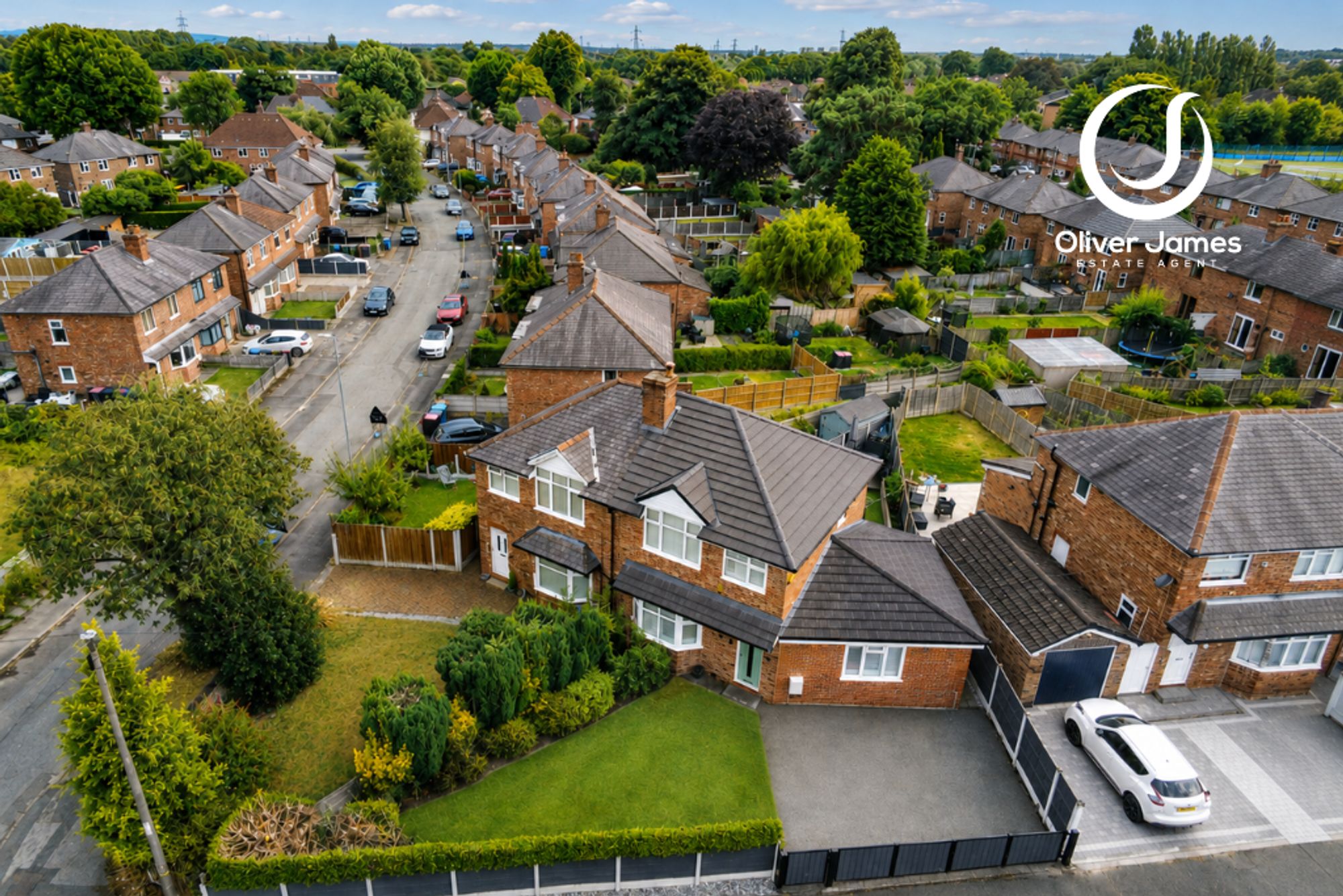 4 bed semi-detached house for sale in Boundary Road, Irlam, M44  - Property Image 1