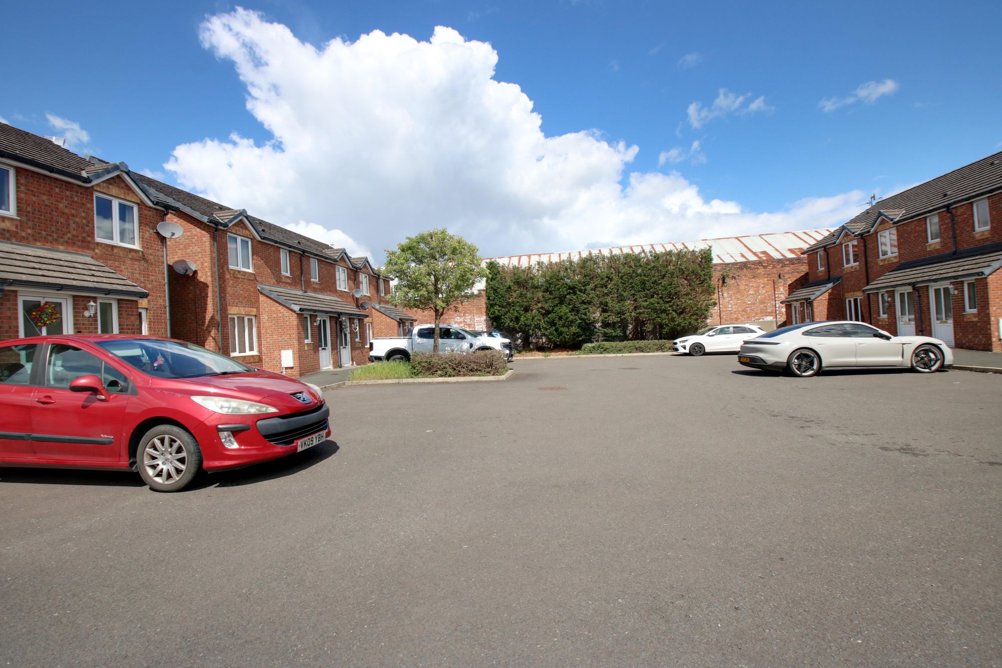 3 bed semi-detached house to rent in Scribe Place, Irlam, M44 14